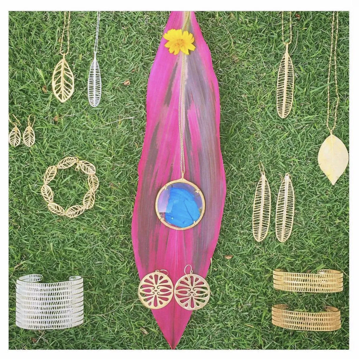 Extra Large Leaf Necklace sold by Catherine Weitzman Jewelry product image thumbnail 5