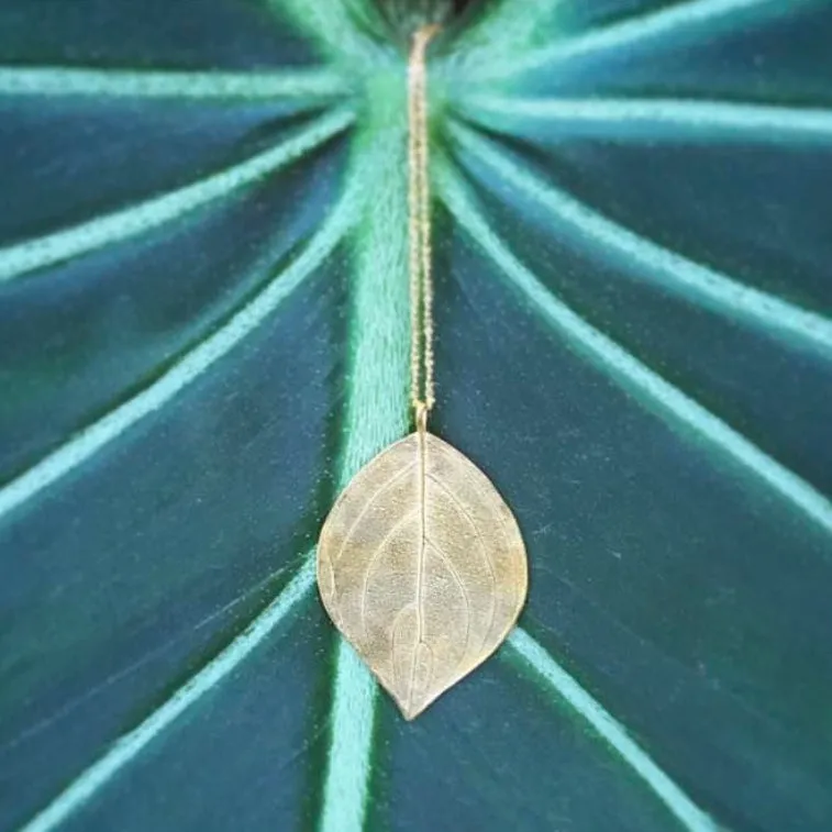 Extra Large Leaf Necklace sold by Catherine Weitzman Jewelry product image thumbnail 3
