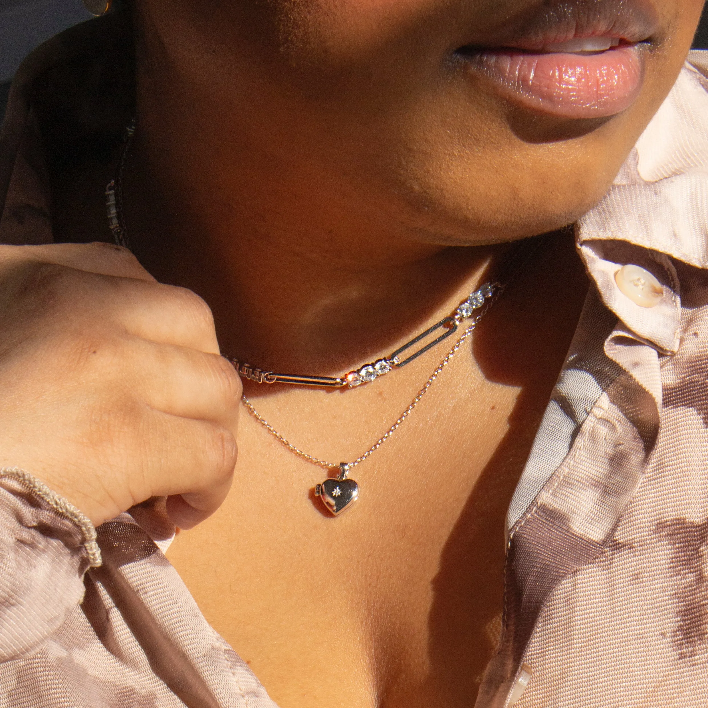 HEIRLOOM HEART LOCKET SILVER sold by FYB JEWELRY product image thumbnail 2