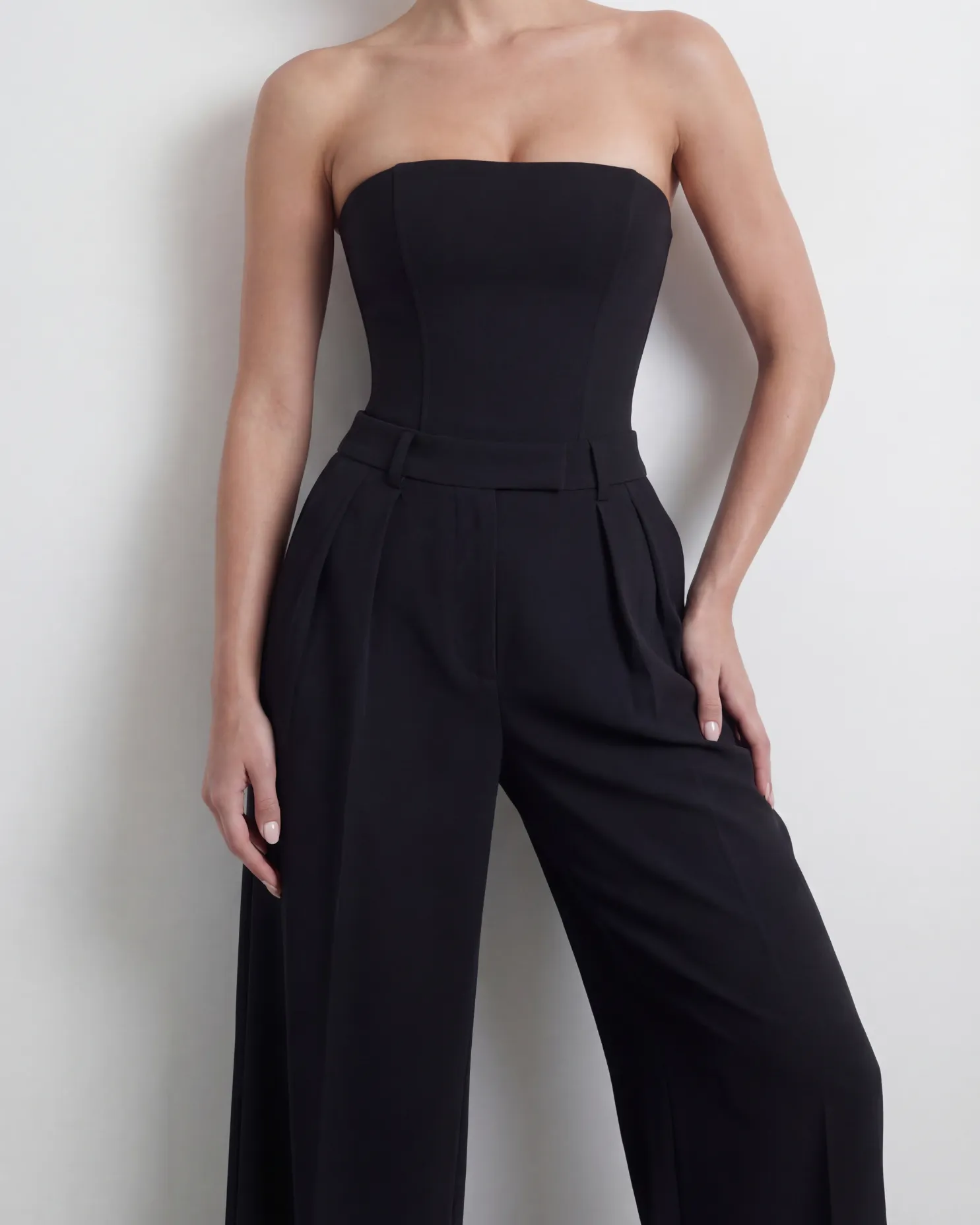The Contour Pants sold by Heiress Beverly Hills product image thumbnail 5