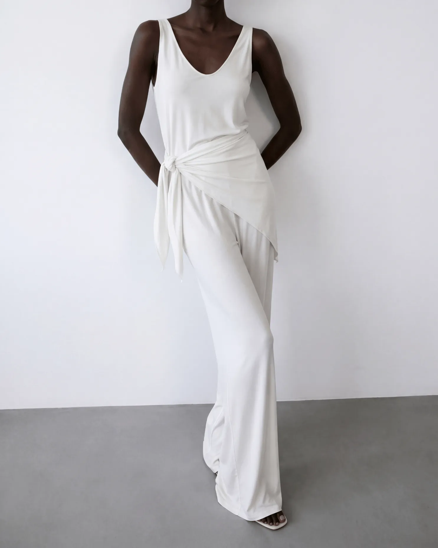 The Lounge Pant sold by Heiress Beverly Hills product image thumbnail 5