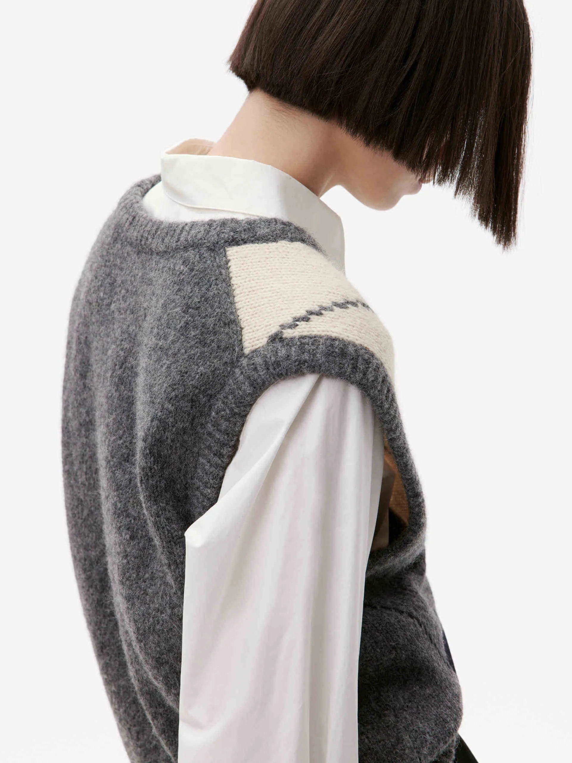 Argyle Check Knitted Vest sold by Mo&Co product image thumbnail 3