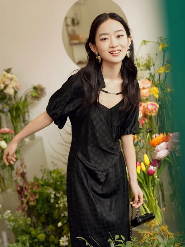 Checked Hem Midi Dress sold by Mo&Co