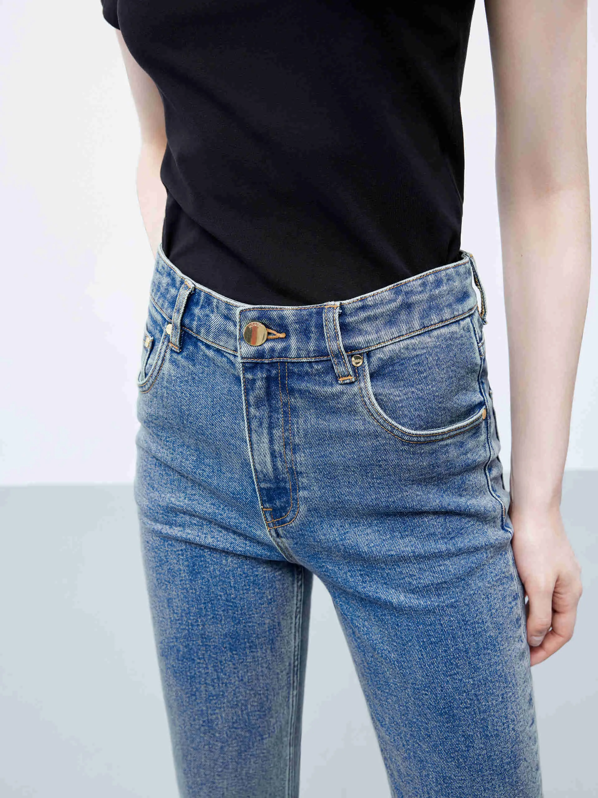 Straight Leg Raw Hem Jeans sold by Mo&Co product image thumbnail 5