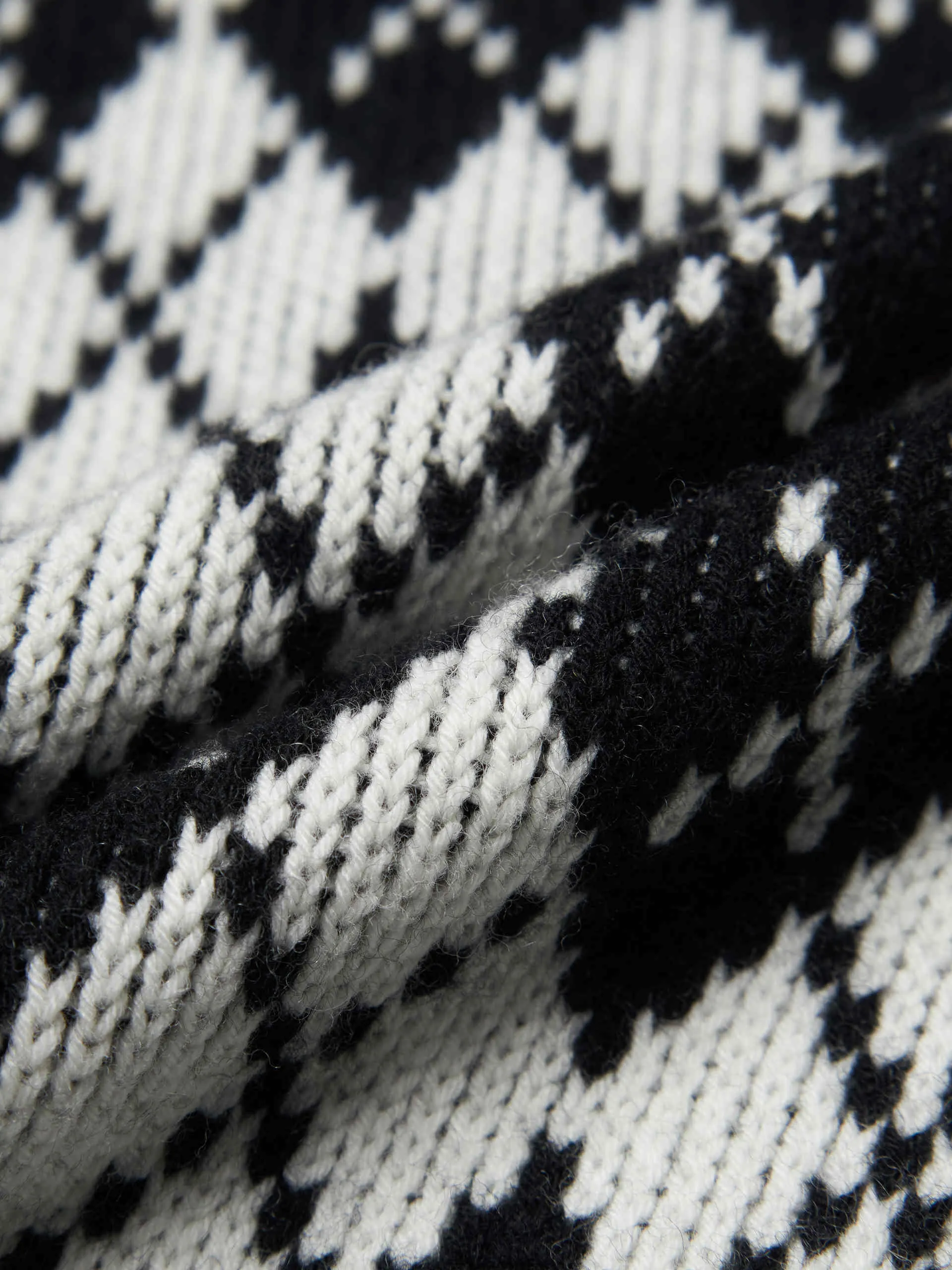 V-neck Argyle Check Knit Vest sold by Mo&Co product image thumbnail 4