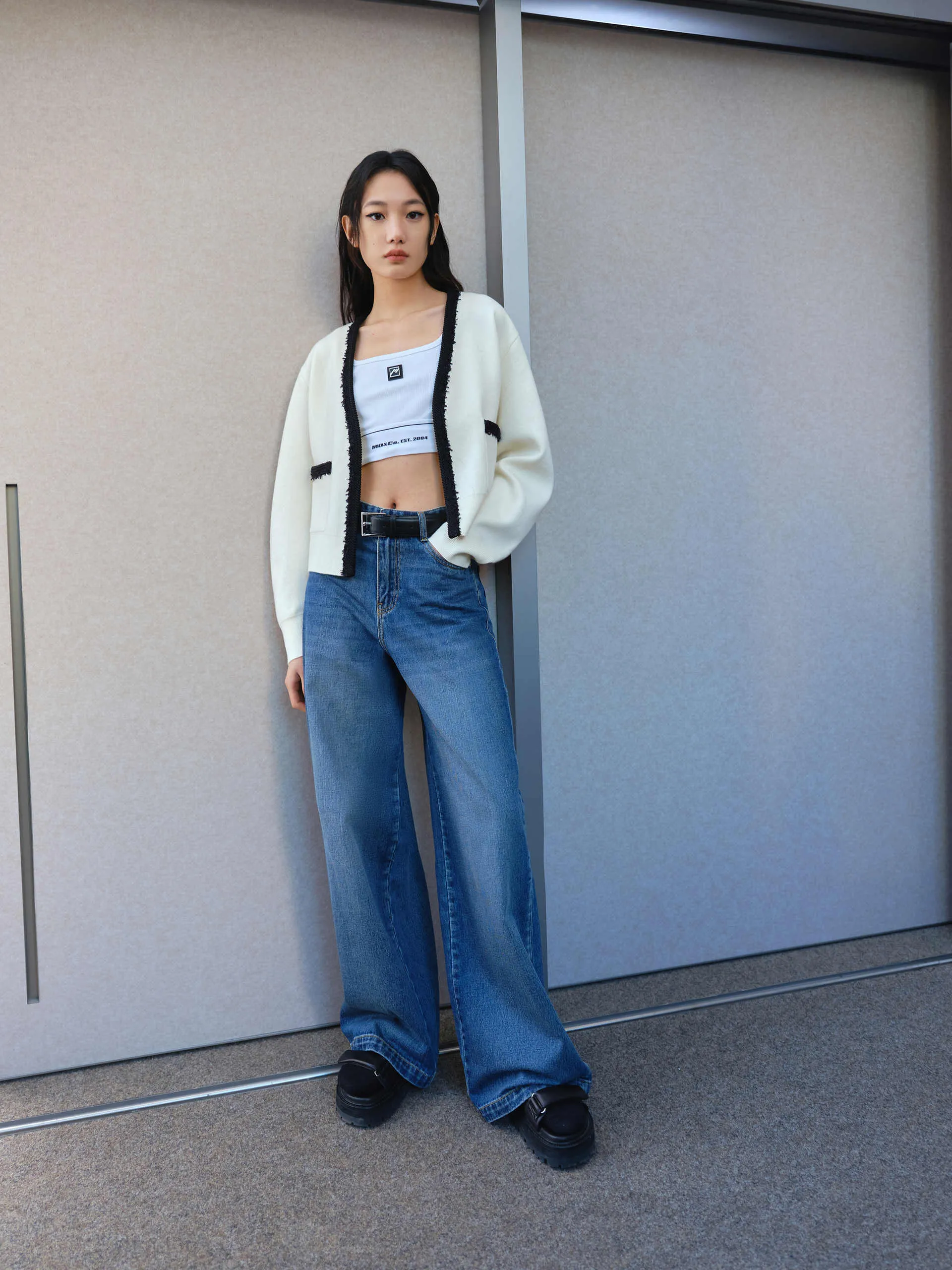 V Neck Contrast Cardigan sold by Mo&Co product image thumbnail 5