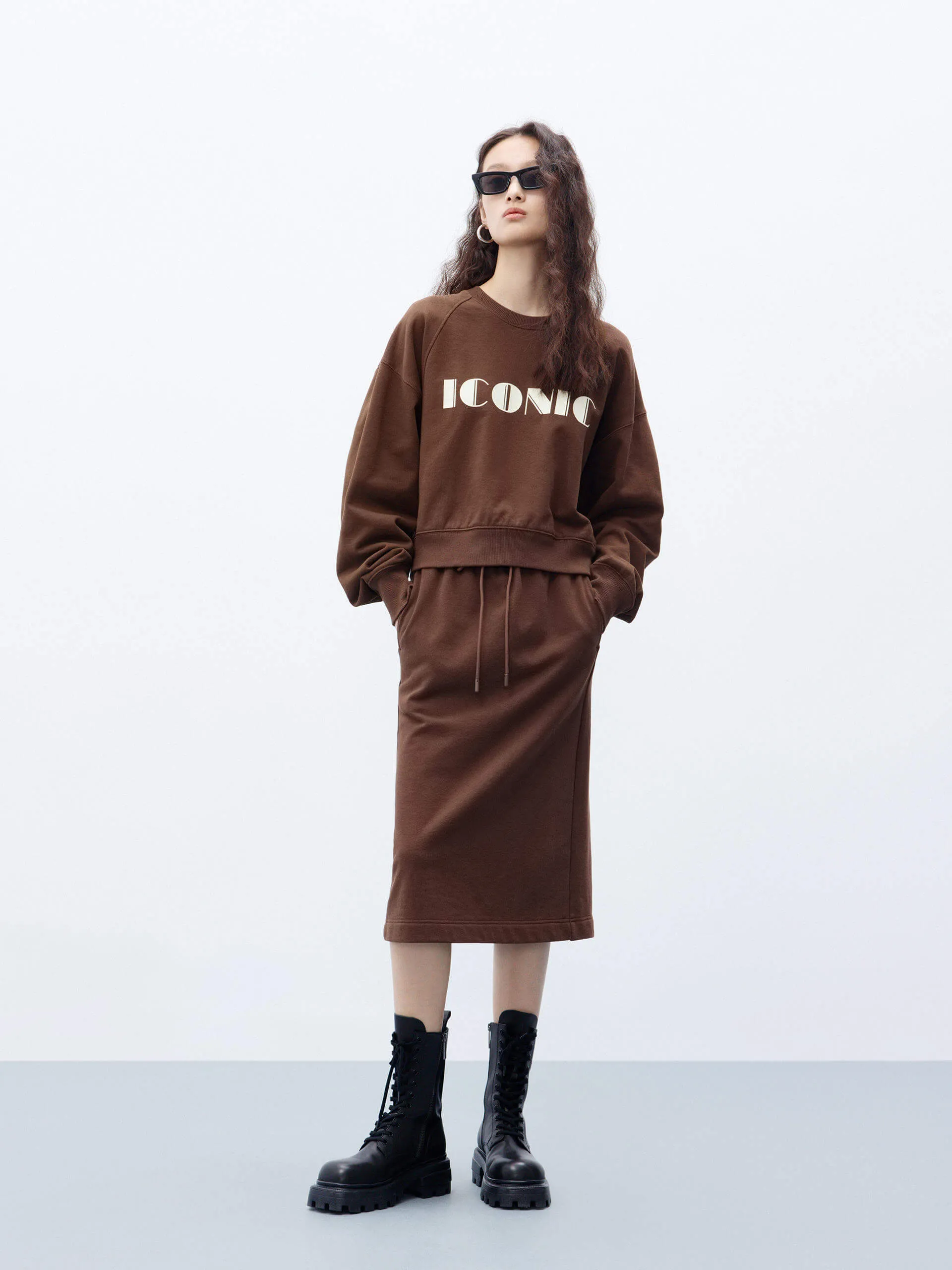 Drawstring Back Slit Skirt sold by Mo&Co product image thumbnail 3