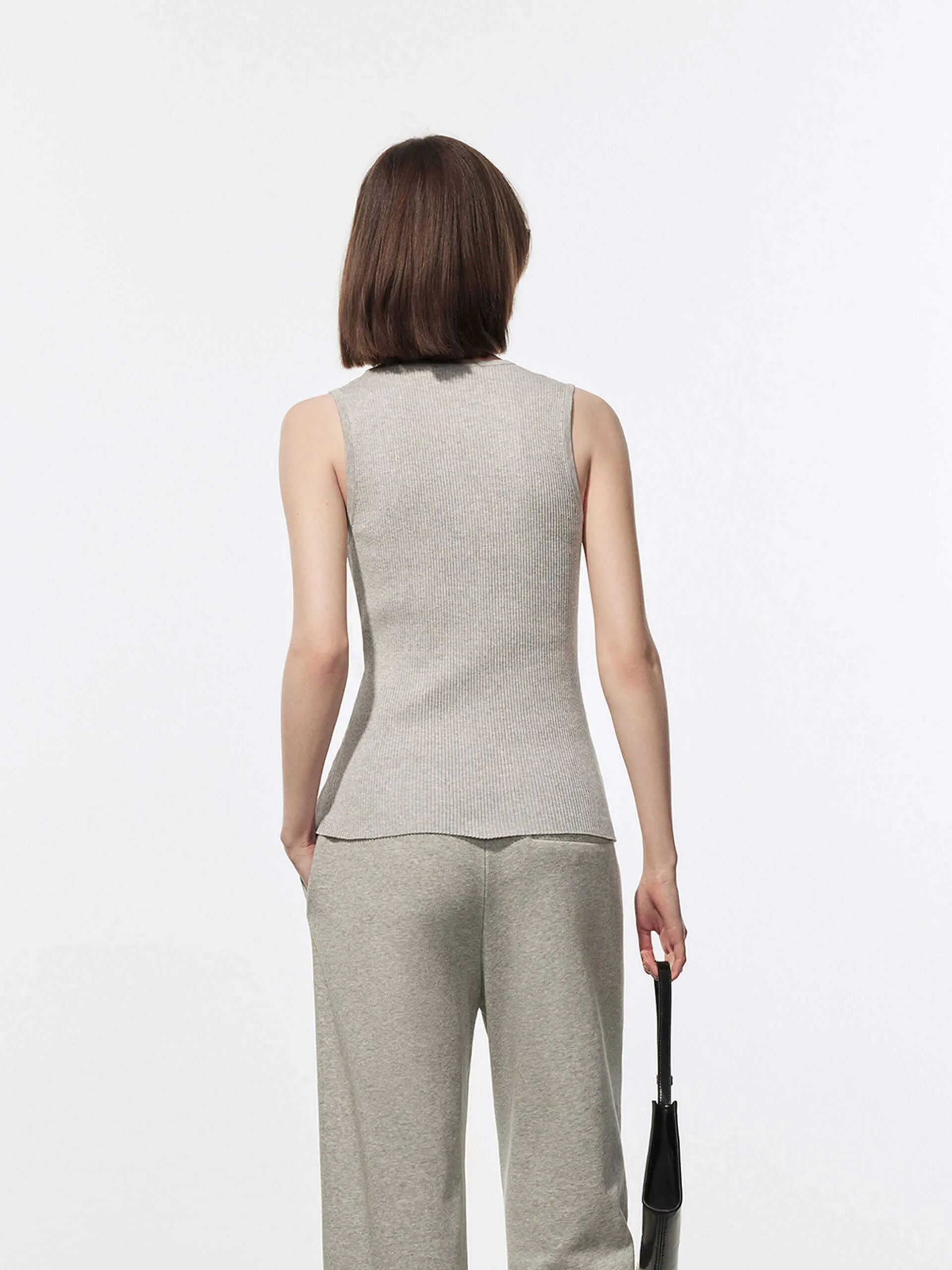 V-neck Ribbed Knit Tank sold by Mo&Co product image thumbnail 3