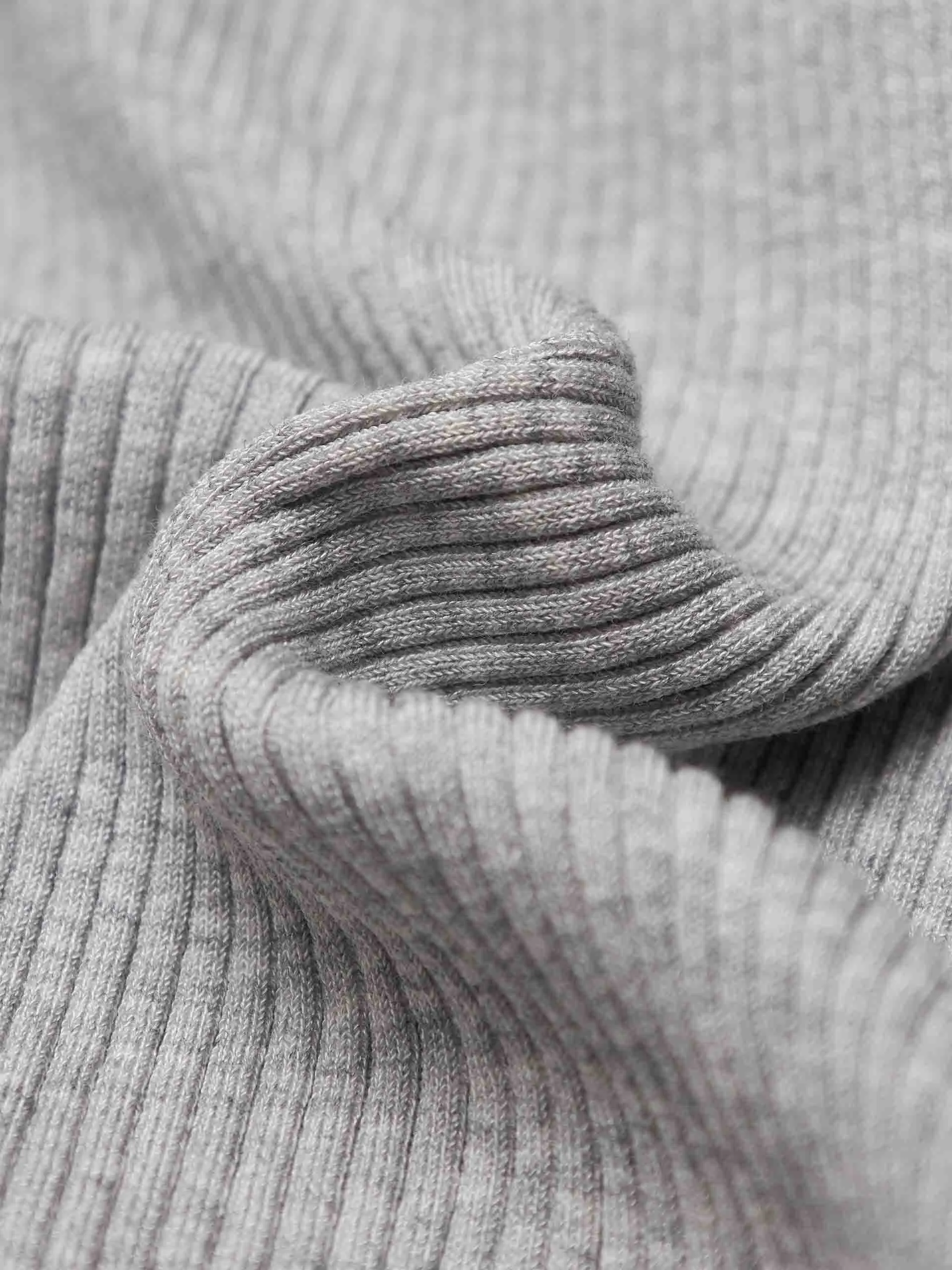 V-neck Ribbed Knit Tank sold by Mo&Co product image thumbnail 4