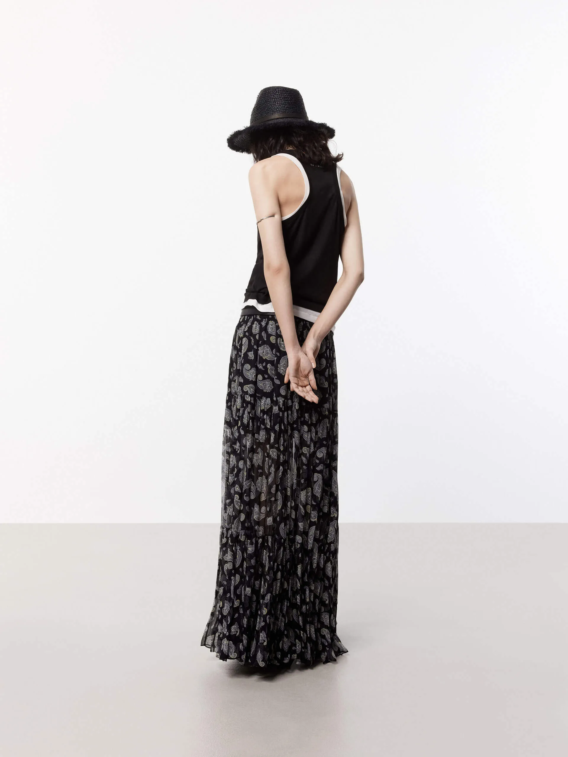 Contrast Detail Tank Top sold by Mo&Co product image thumbnail 3