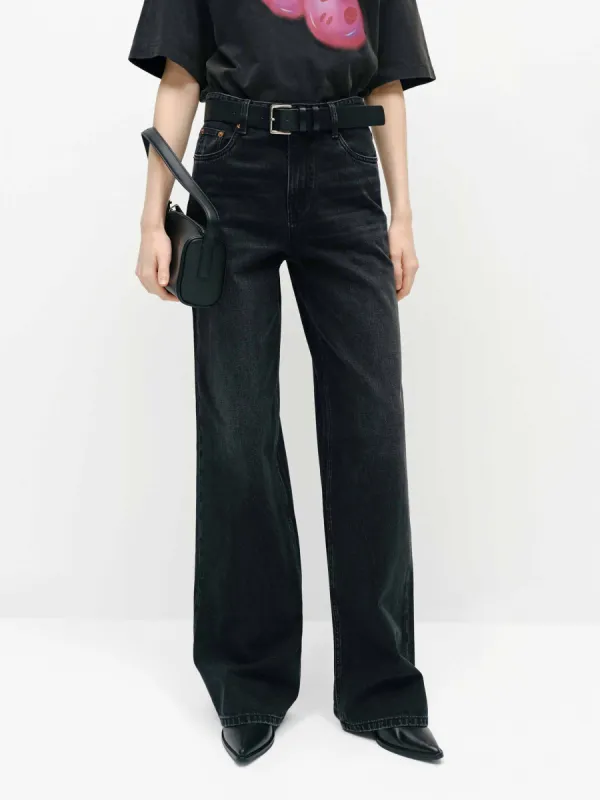 Relaxed Straight Jeans sold by Mo&Co