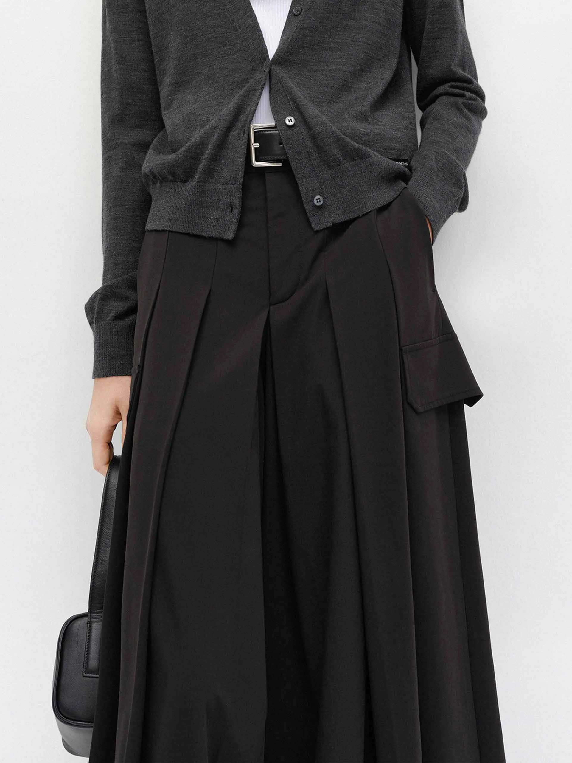 Wide Leg Pleated Pants sold by Mo&Co product image thumbnail 4