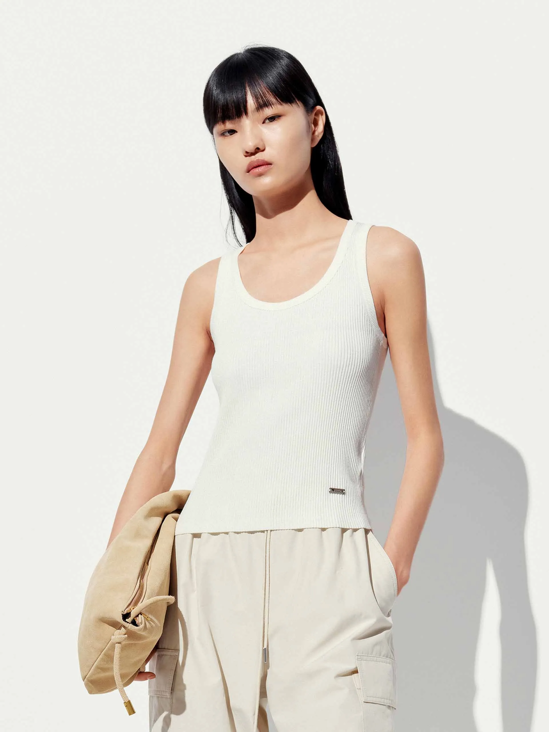 U-neck Cotton Blend Top sold by Mo&Co product image thumbnail 3