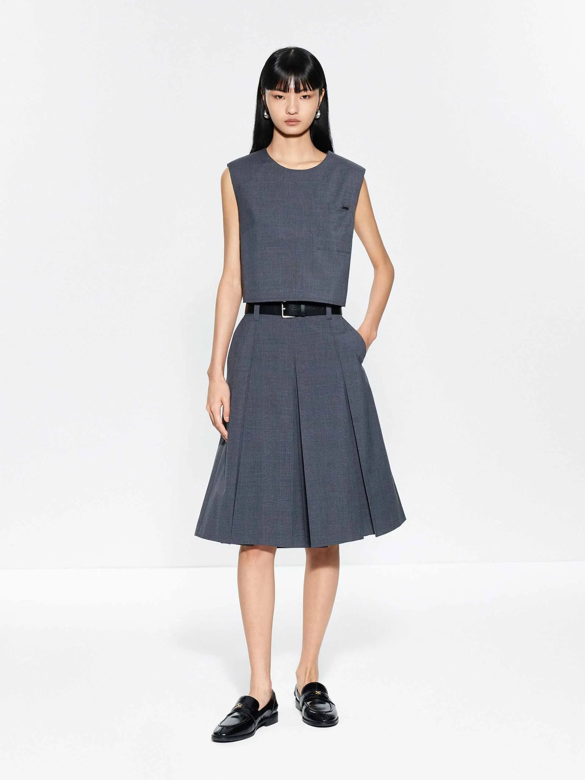 Round Neck Sleeveless Blouse sold by Mo&Co product image thumbnail 2