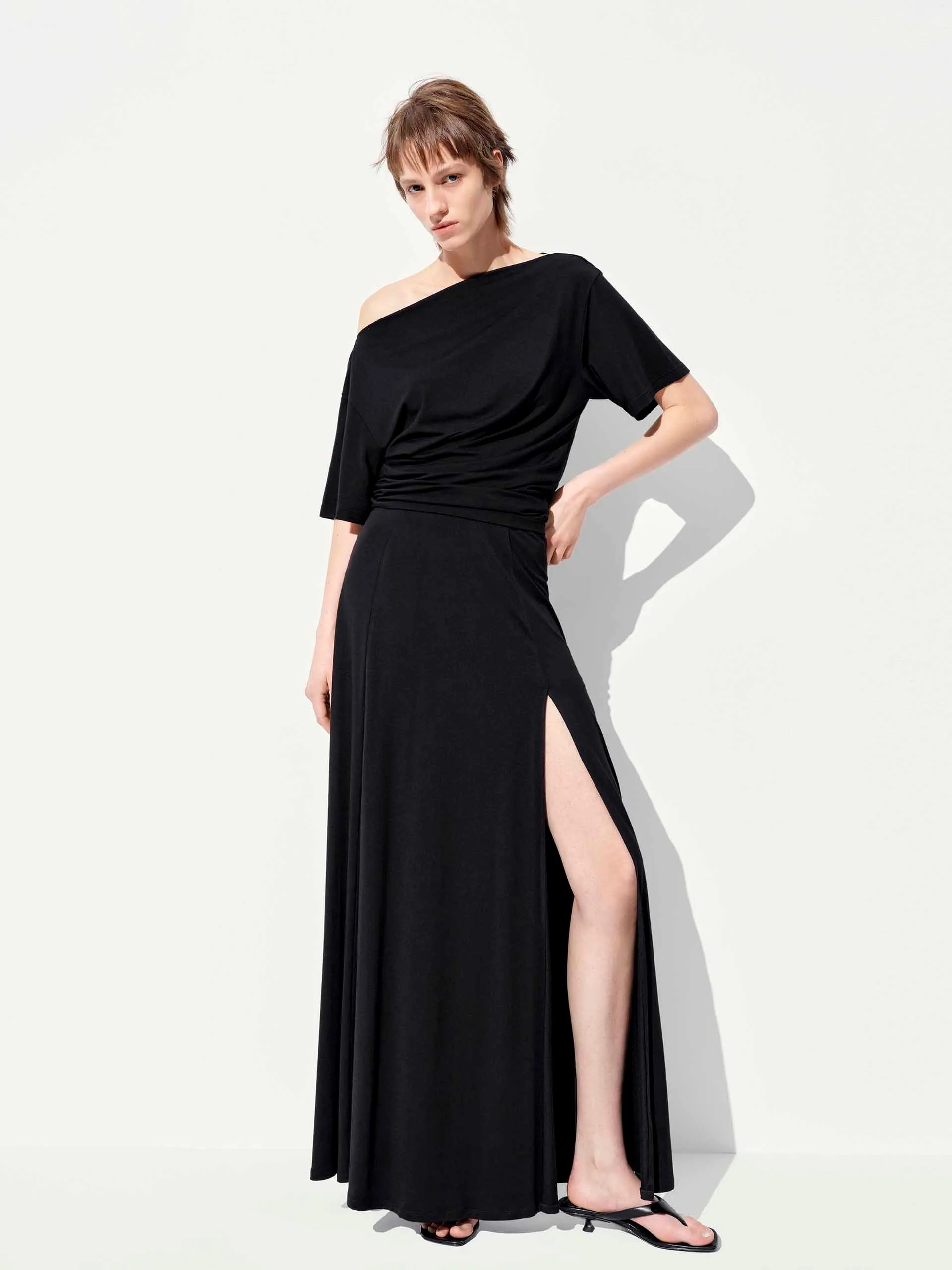 A-line Side Slit Maxi Skirt sold by Mo&Co product image thumbnail 2