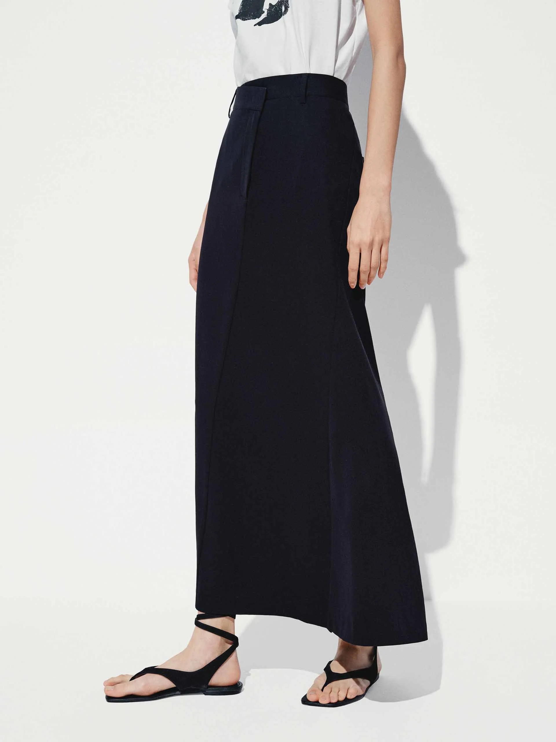 Back Slit A-Line Skirt sold by Mo&Co product image thumbnail 3