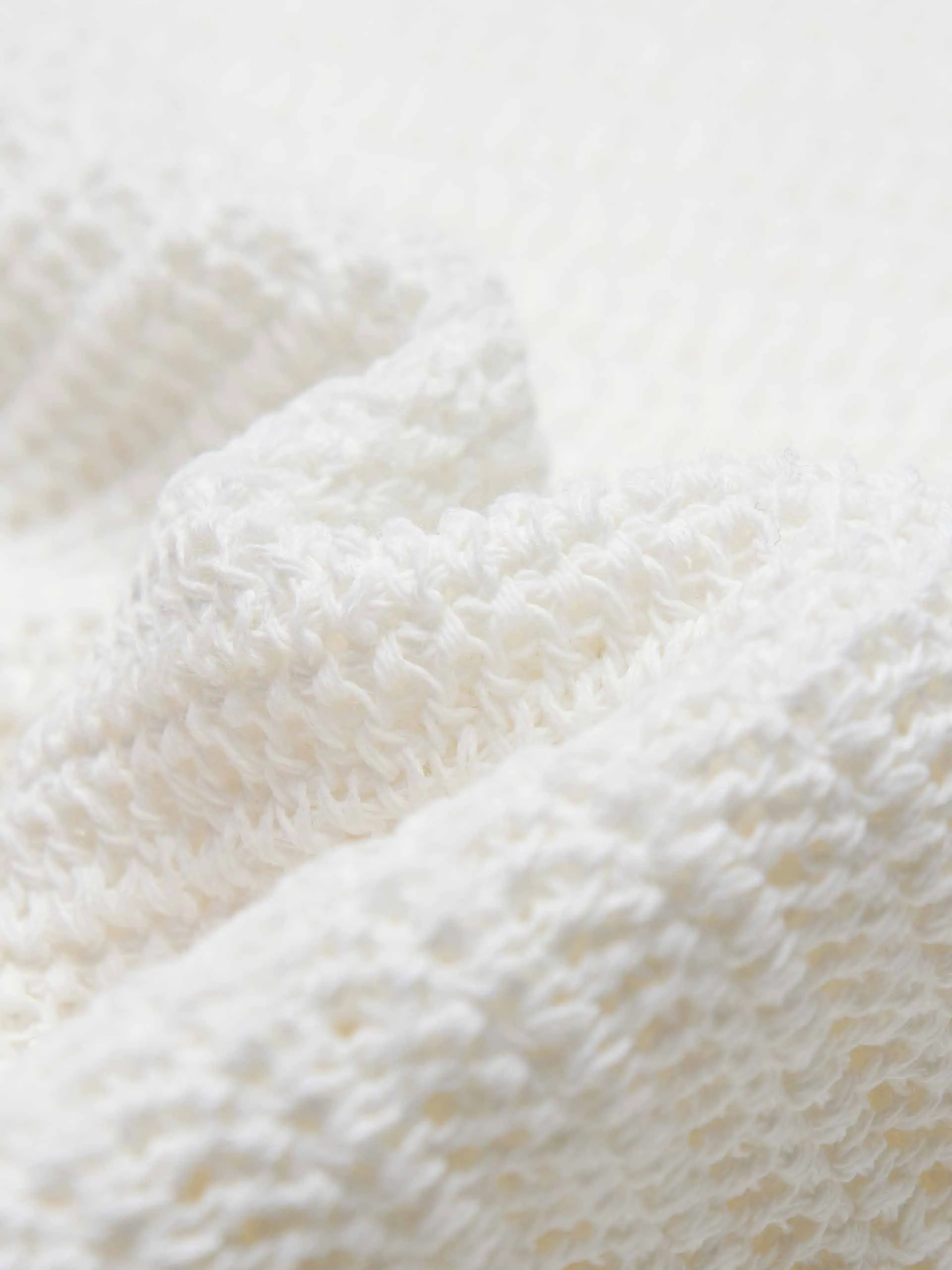 Short Sleeves V-neck Knit Top sold by Mo&Co product image thumbnail 4