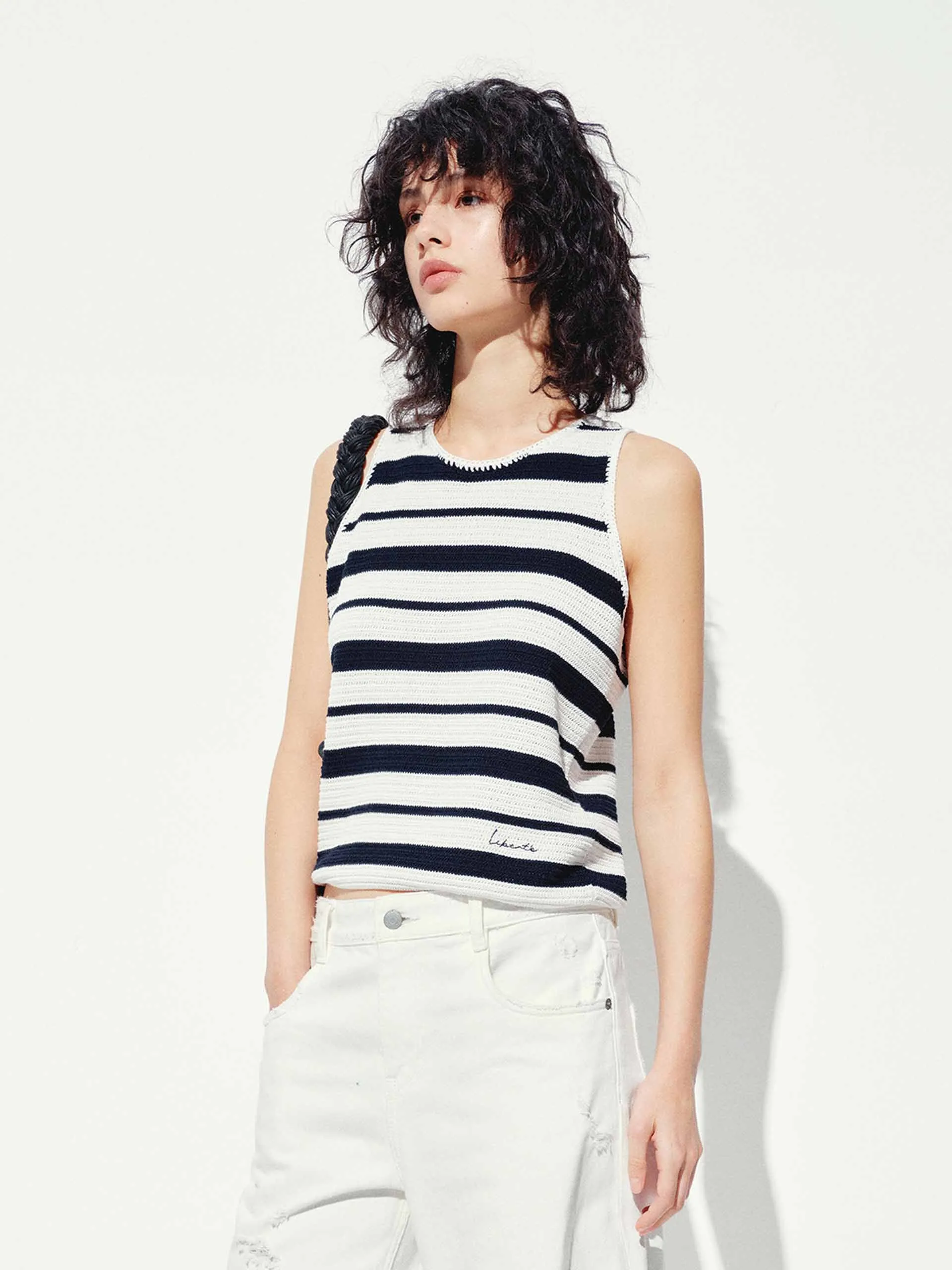 Round Neck Sleeveless Knit Top sold by Mo&Co product image thumbnail 3