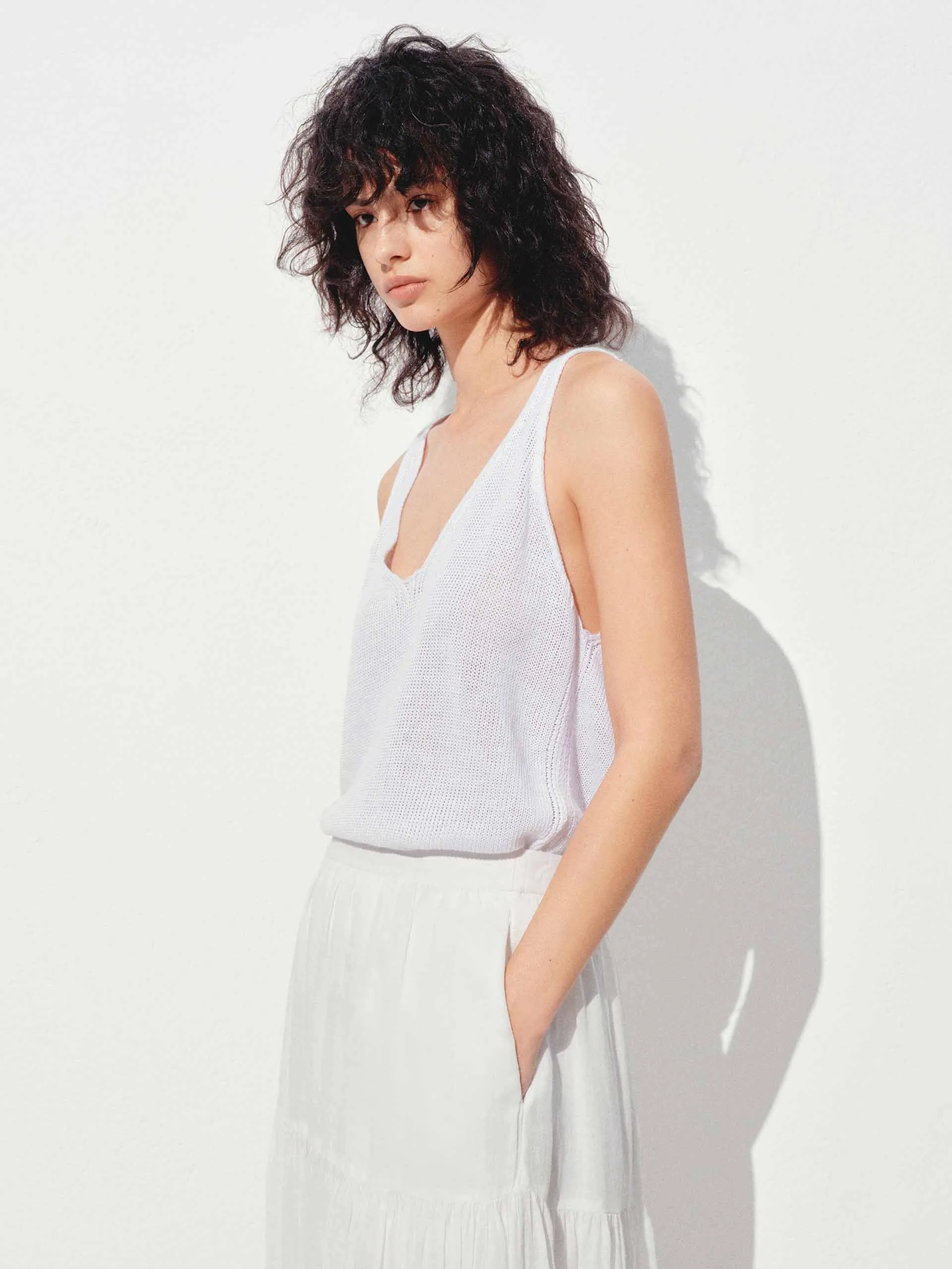 V-neck Linen Cotton Tank sold by Mo&Co product image thumbnail 3