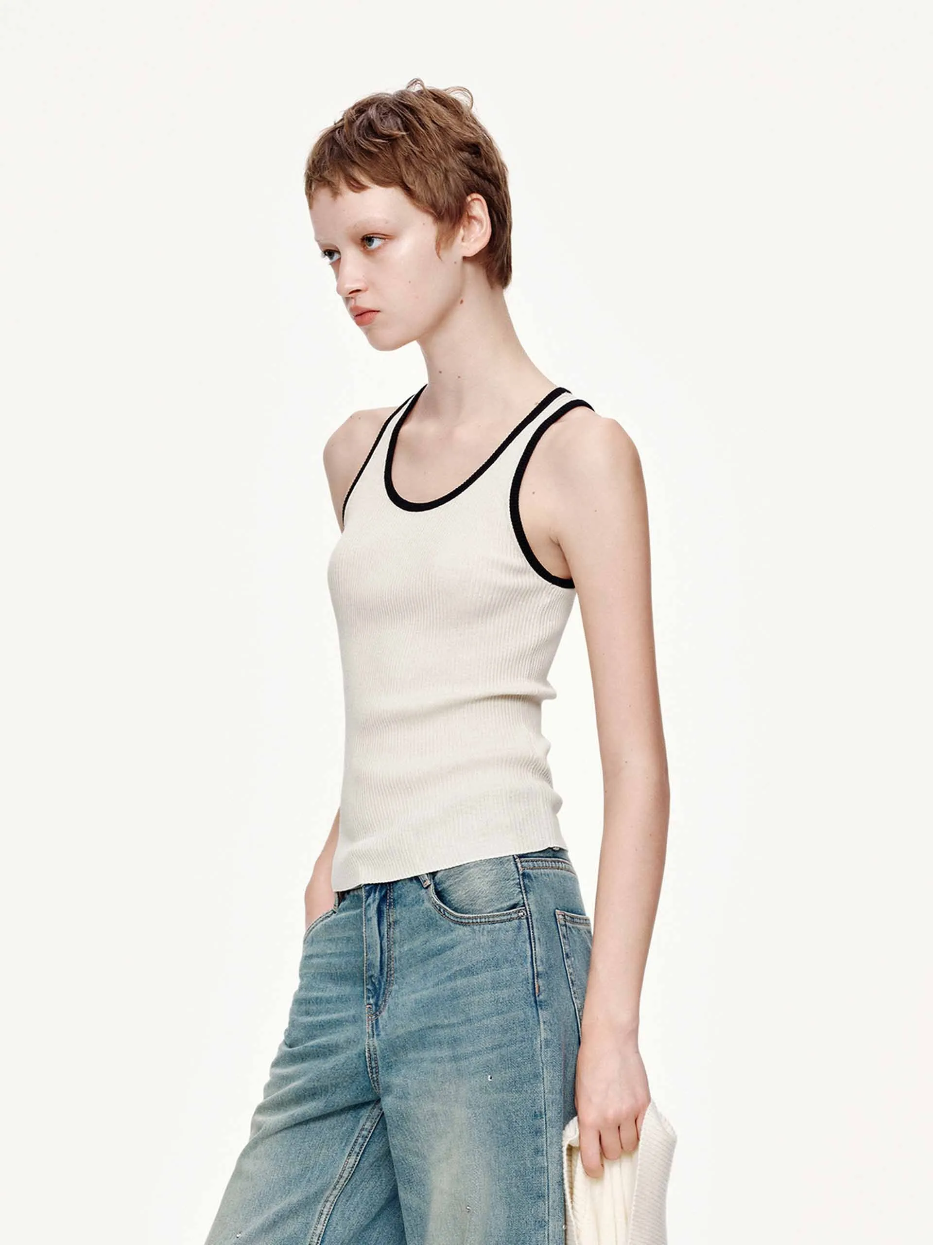 U-neck Contrast Tank sold by Mo&Co product image thumbnail 3
