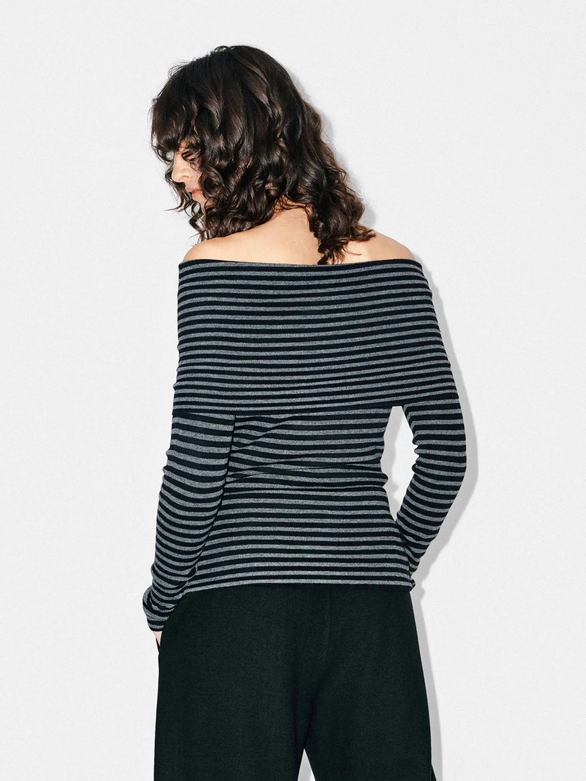 Off-shoulder Fitted Knit Top sold by Mo&Co product image thumbnail 4