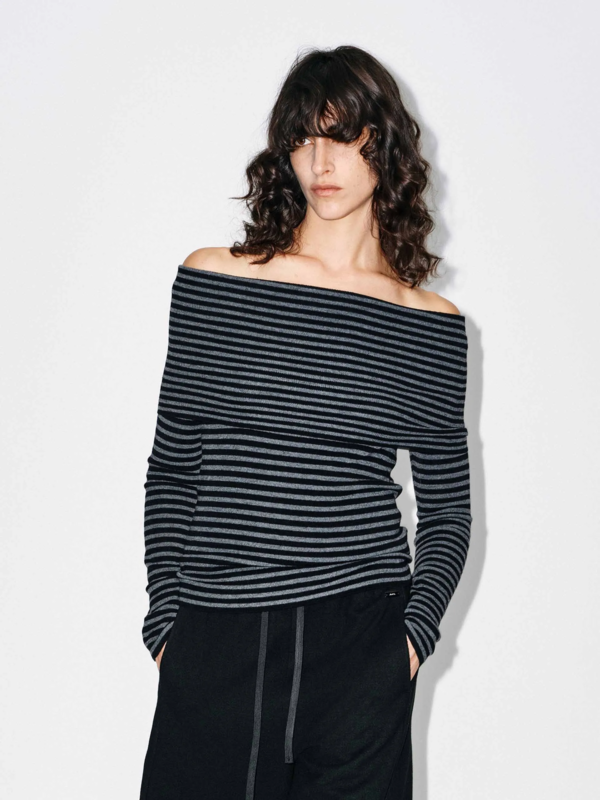 Off-shoulder Fitted Knit Top sold by Mo&Co product image thumbnail 5