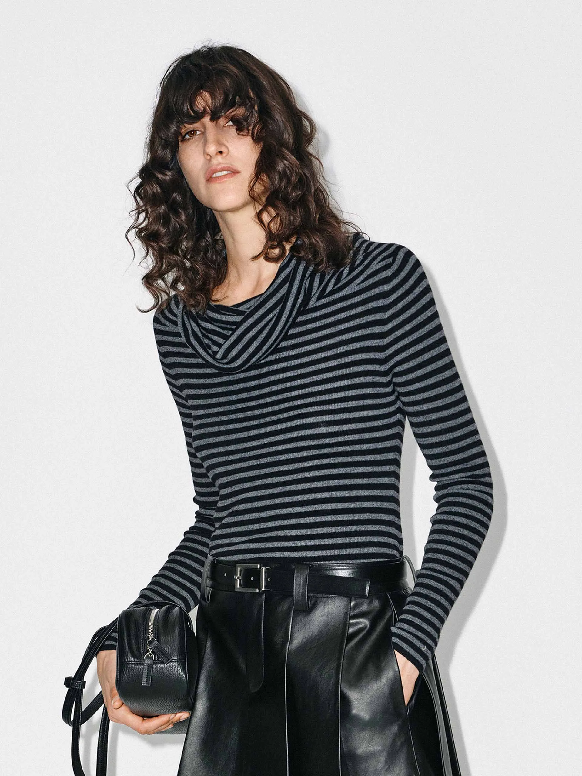 Off-shoulder Fitted Knit Top sold by Mo&Co product image thumbnail 3