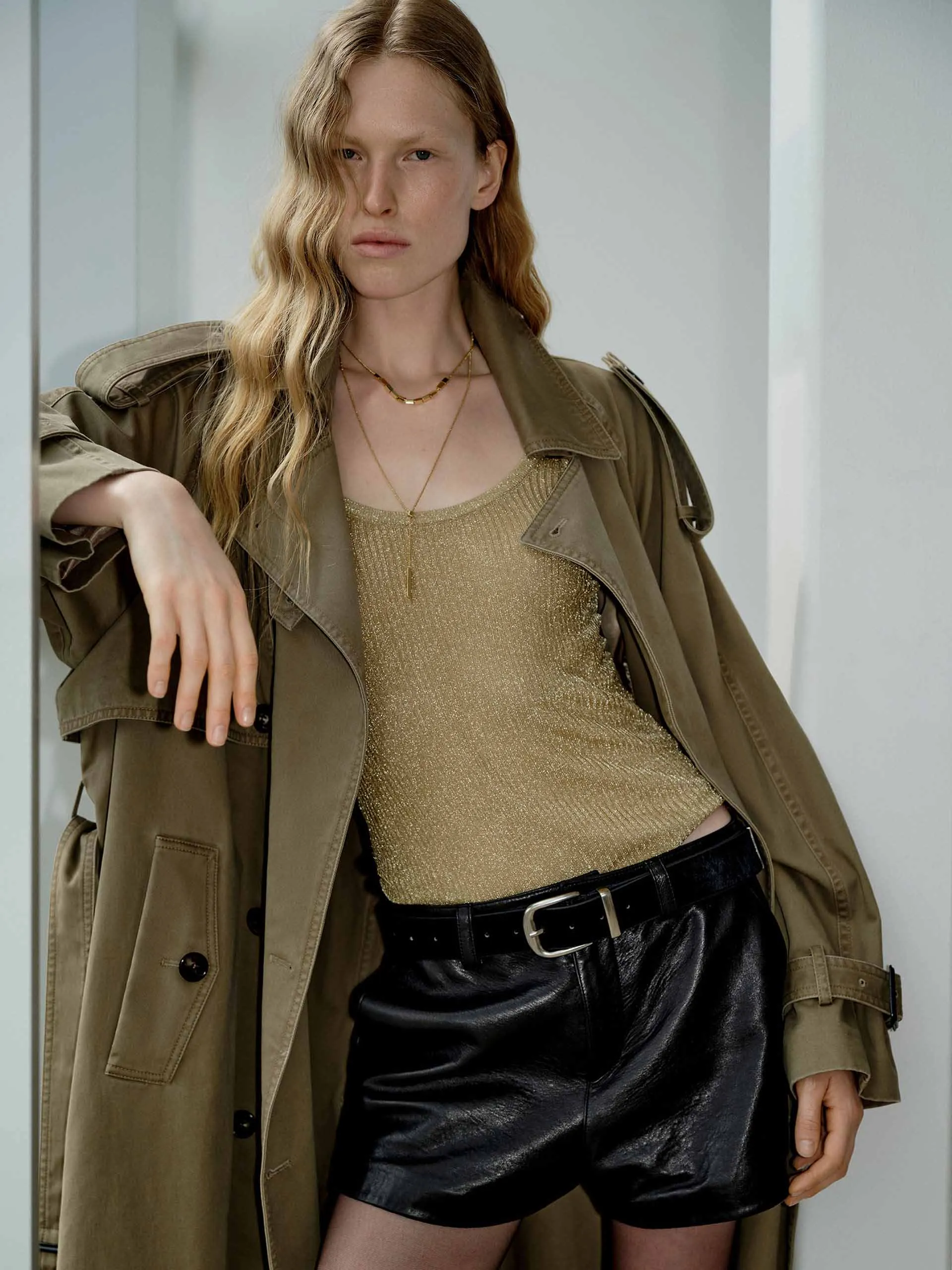 U-neck Metallic Tank Top sold by Mo&Co