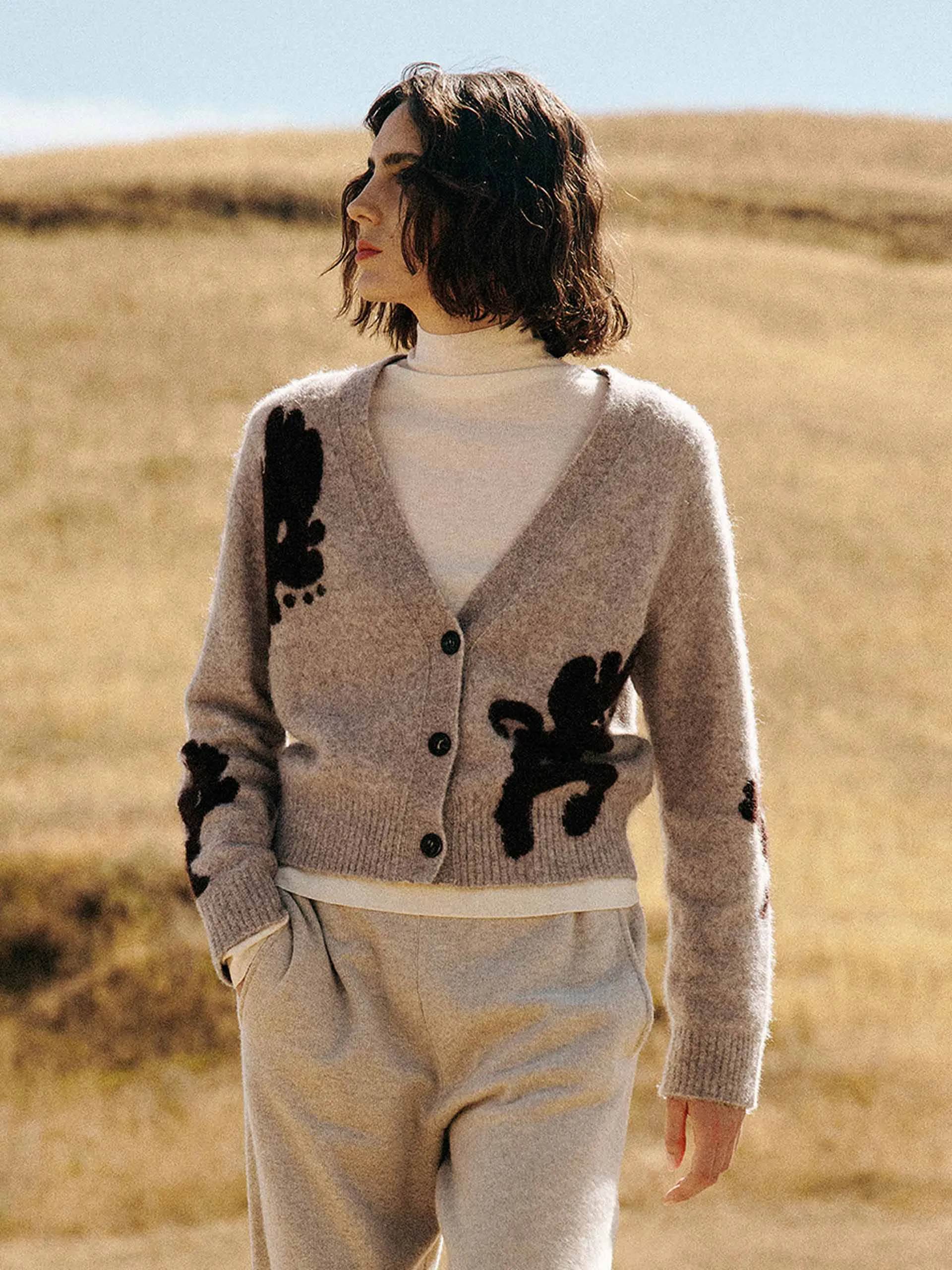 V-neck Cropped Cardigan sold by Mo&Co