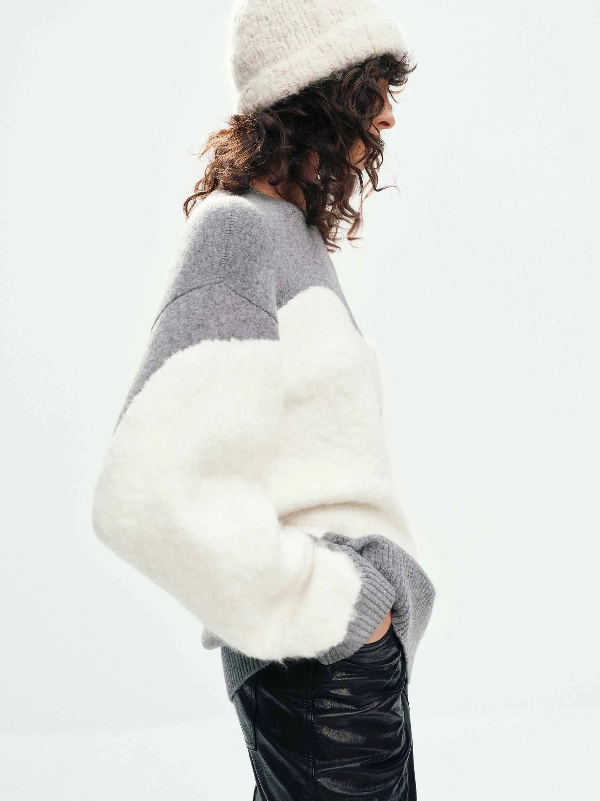 Contrast Polar Bear Pattern Sweater sold by Mo&Co product image thumbnail 3