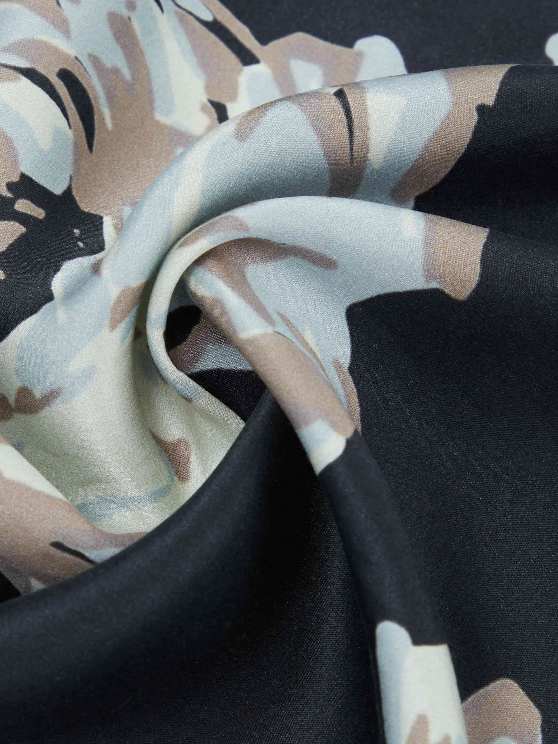 Long Floral Printed Coat sold by Mo&Co product image thumbnail 4