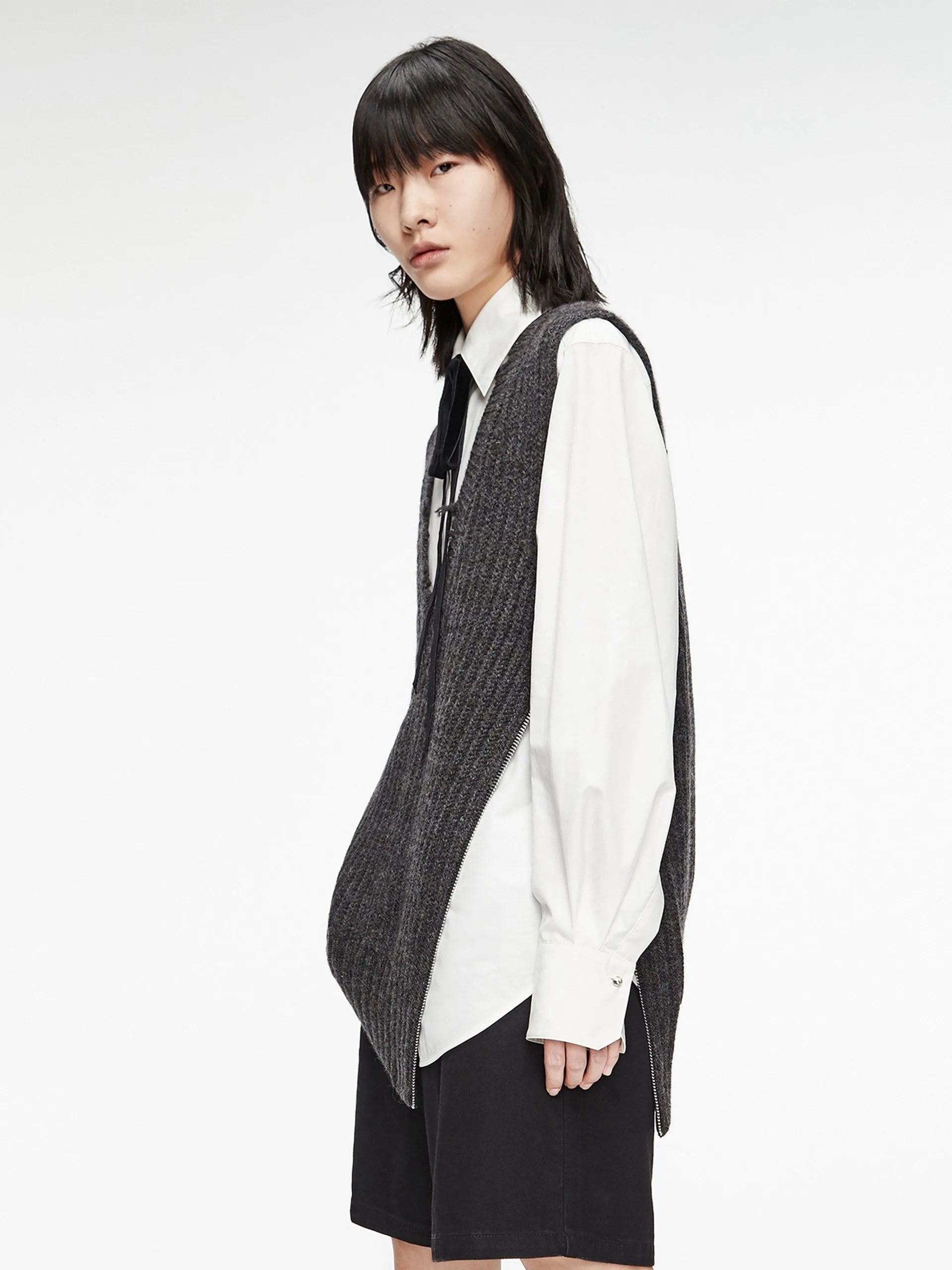 Frayed V-Neck Wool Knit Vest sold by Mo&Co product image thumbnail 3