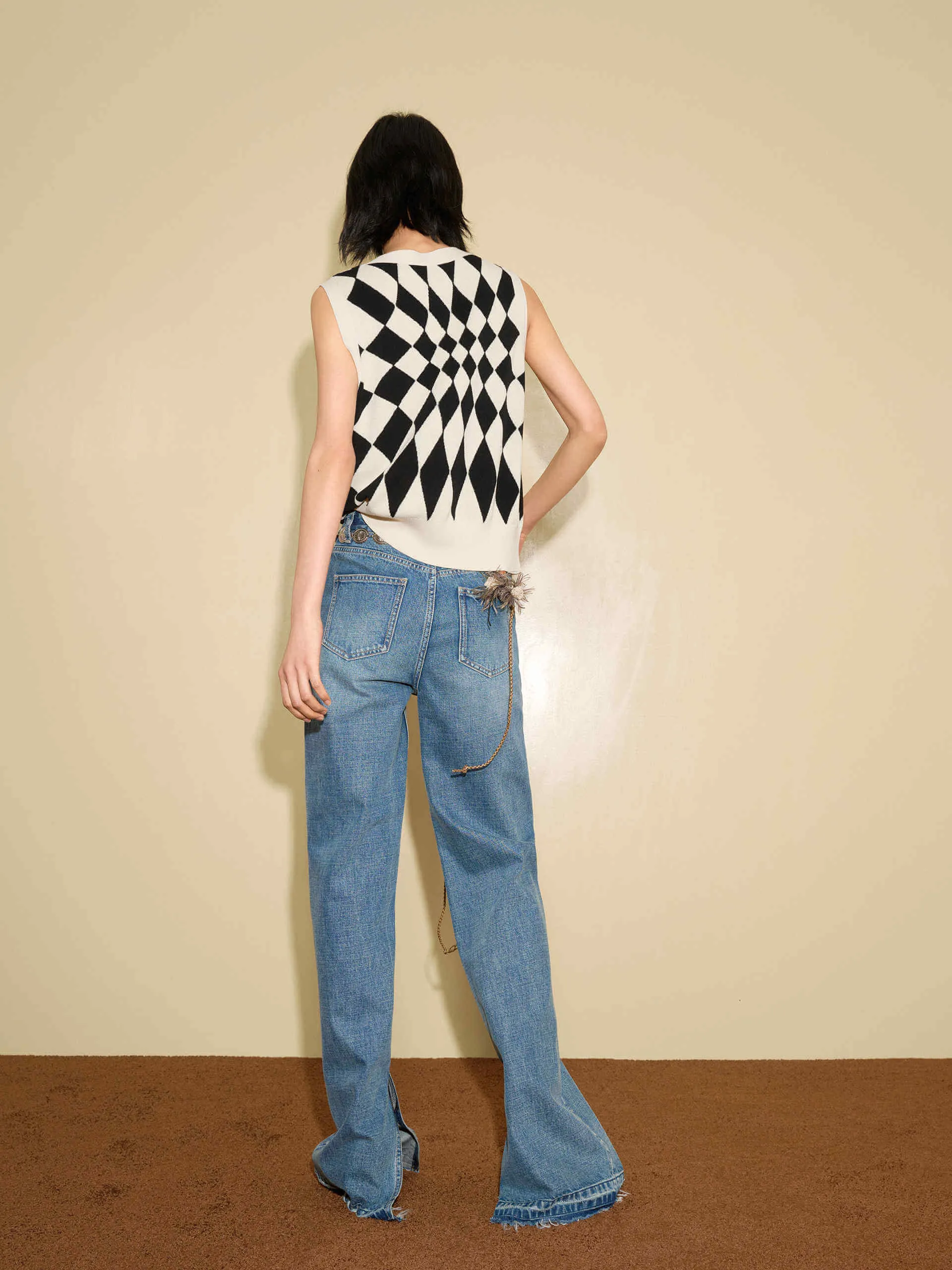 Argyle Check Knitted Vest sold by Mo&Co product image thumbnail 2