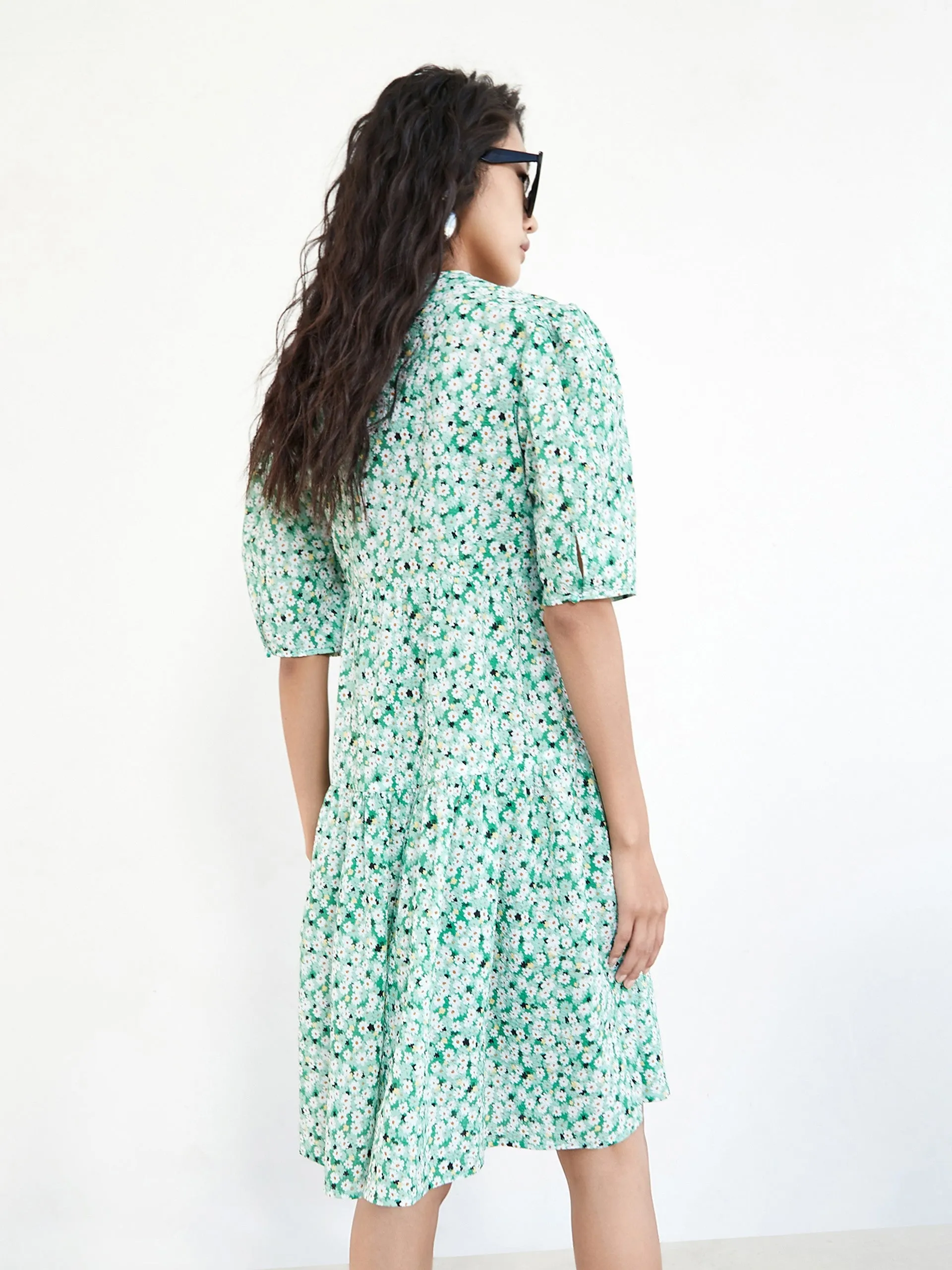 Puff Sleeve Daisy Print Cotton Dress sold by Mo&Co product image thumbnail 4
