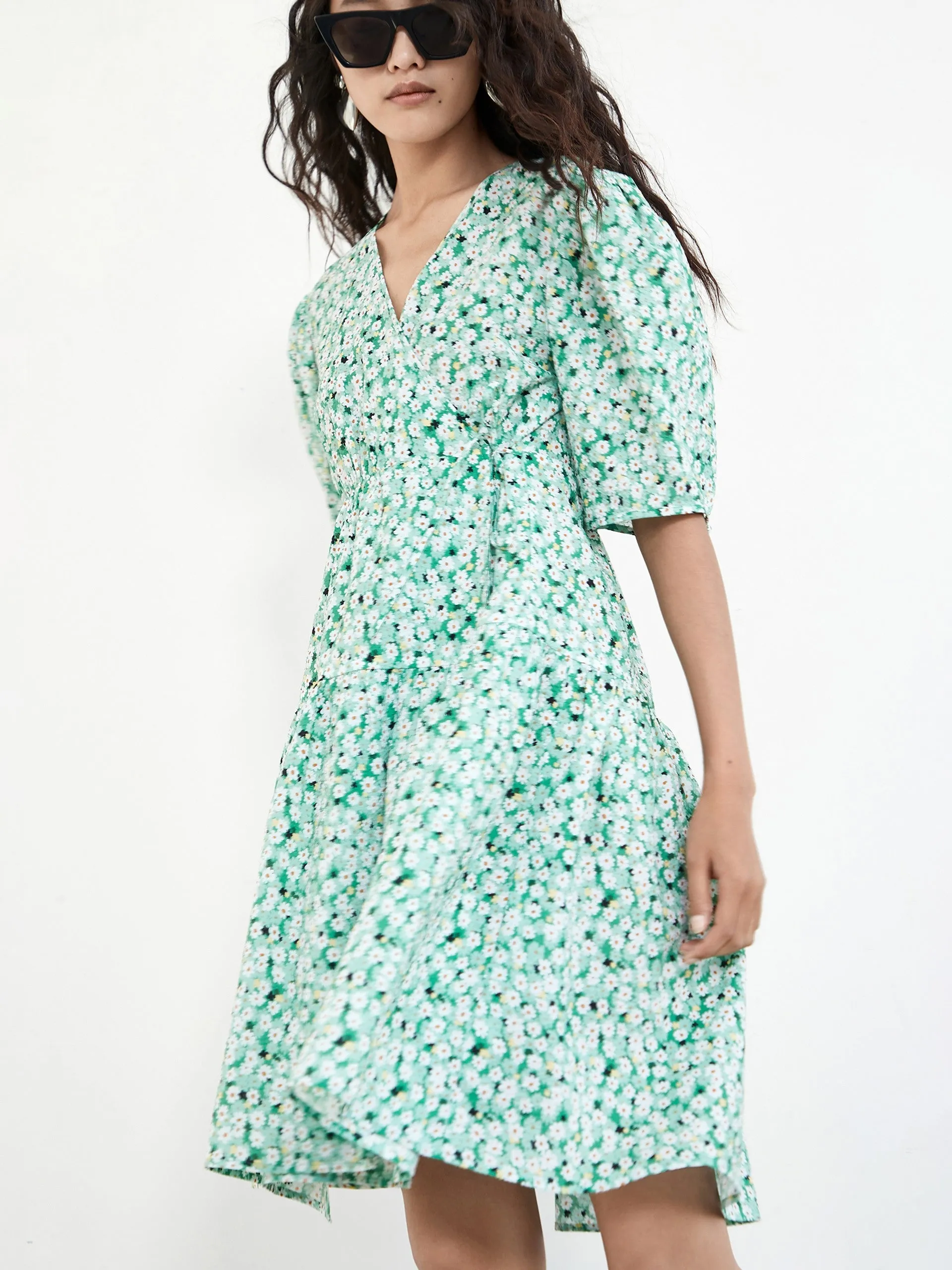 Puff Sleeve Daisy Print Cotton Dress sold by Mo&Co product image thumbnail 5