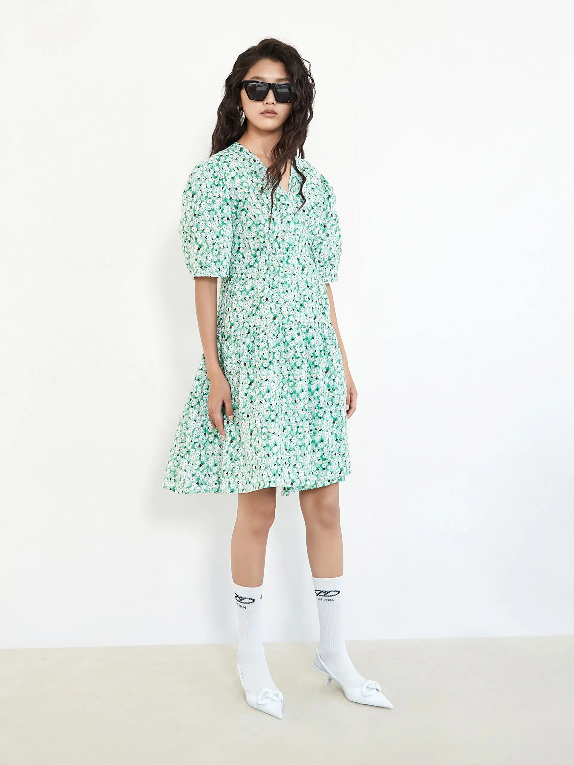 Puff Sleeve Daisy Print Cotton Dress sold by Mo&Co product image thumbnail 2