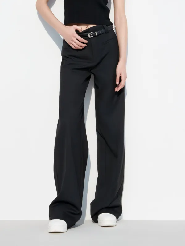 Patch pockets Straight Pants sold by Mo&Co