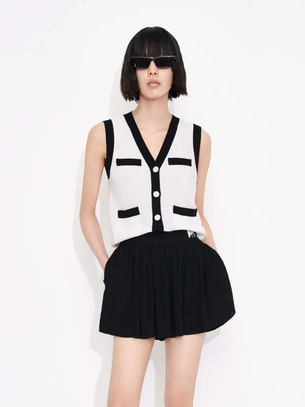 Contrast Knitted Vest in Wool sold by Mo&Co