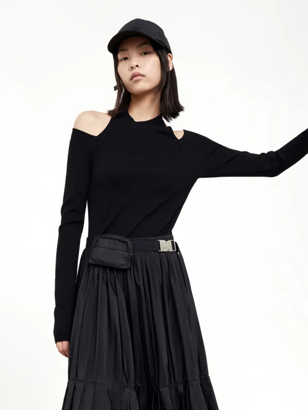 Fitted Knit Top with Openwork on Shoulders sold by Mo&Co