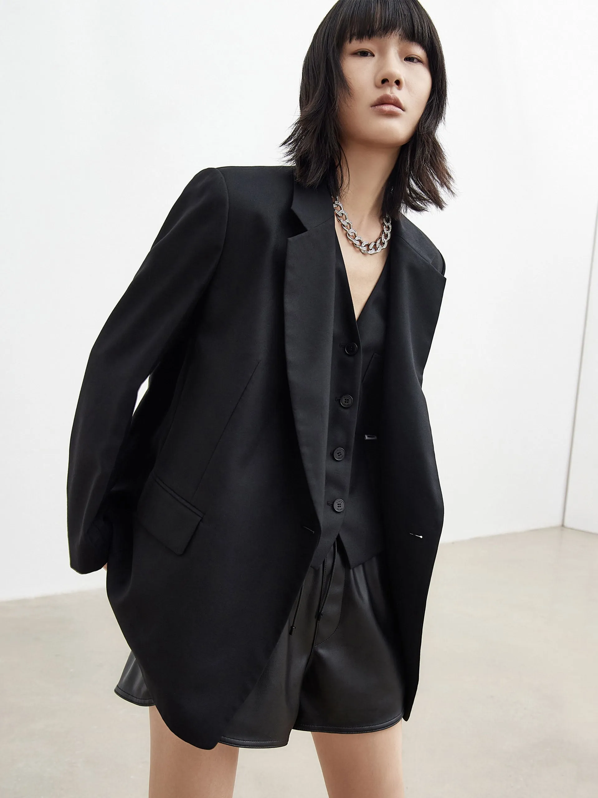 Lapel Straight Cut Blazer sold by Mo&Co product image thumbnail 2