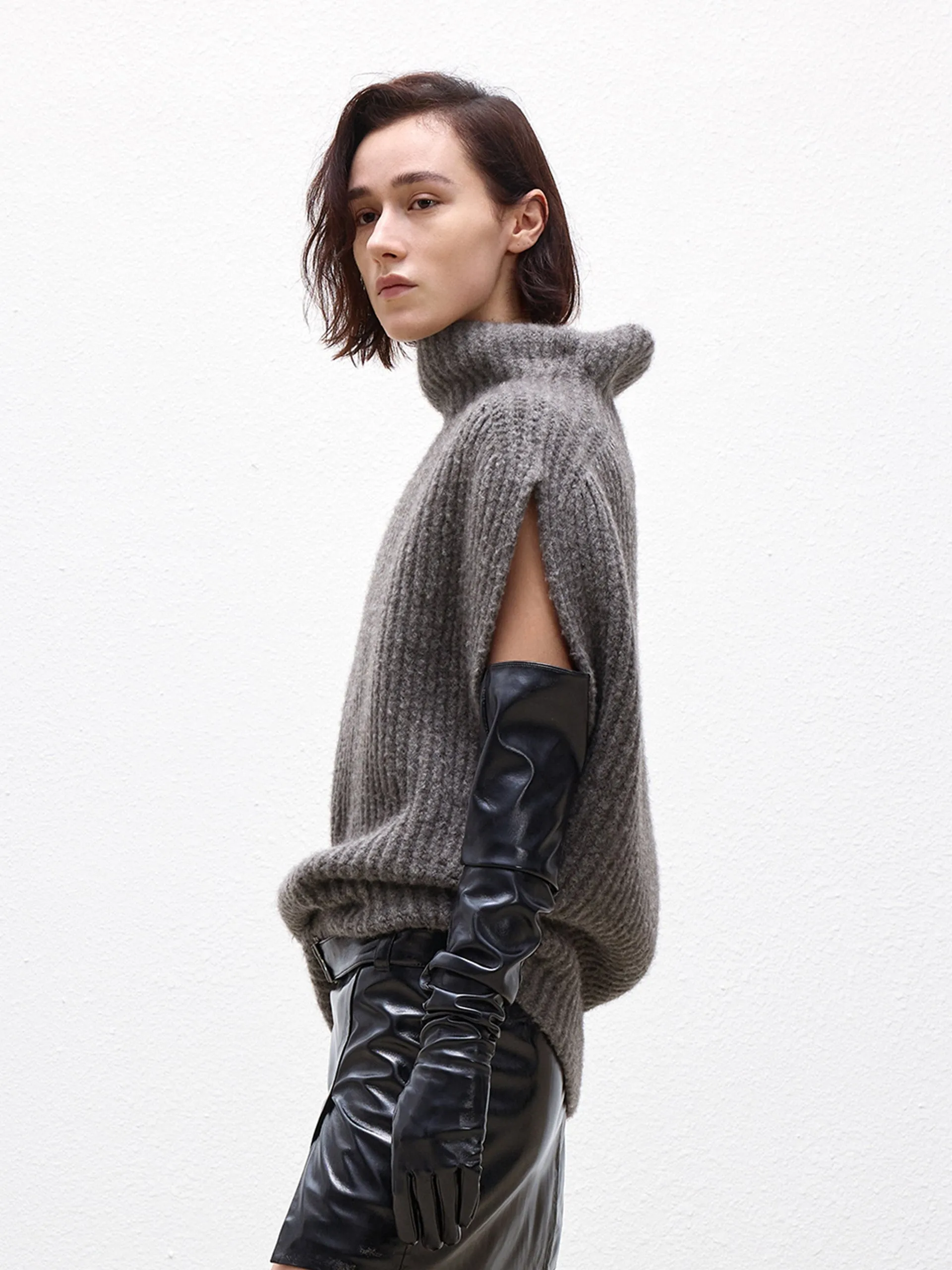 Turtleneck Silhouette Knit Vest sold by Mo&Co product image thumbnail 2