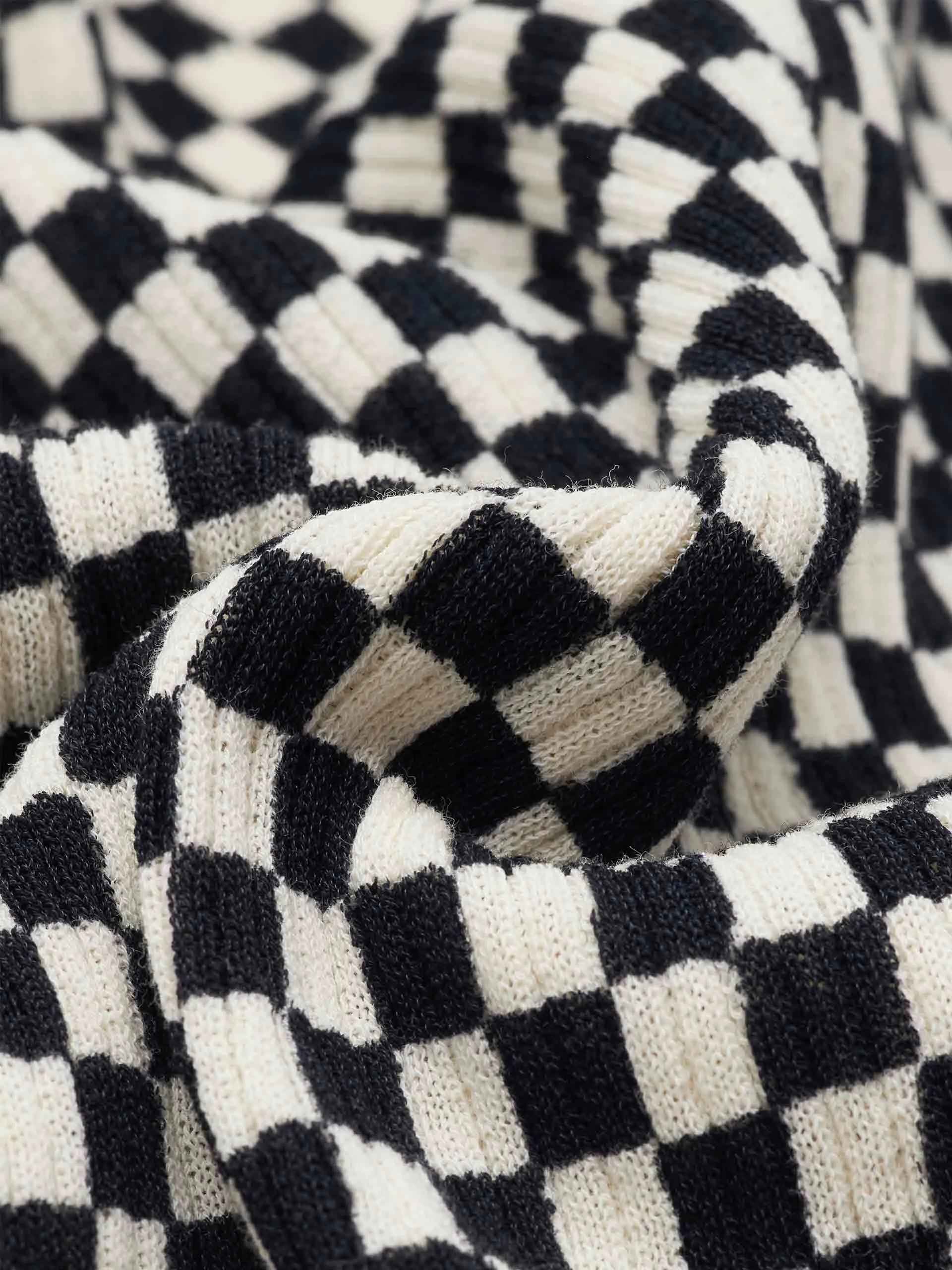 Checkered Pattern Crop Cardigan sold by Mo&Co product image thumbnail 4