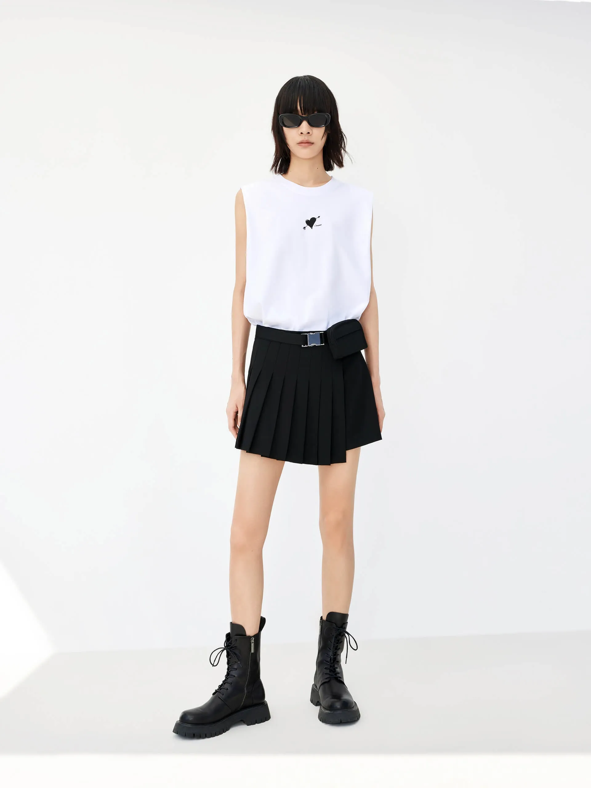 HOT SALE Sleeveless Sweetheart Print T-Shirt sold by Mo&Co product image thumbnail 2