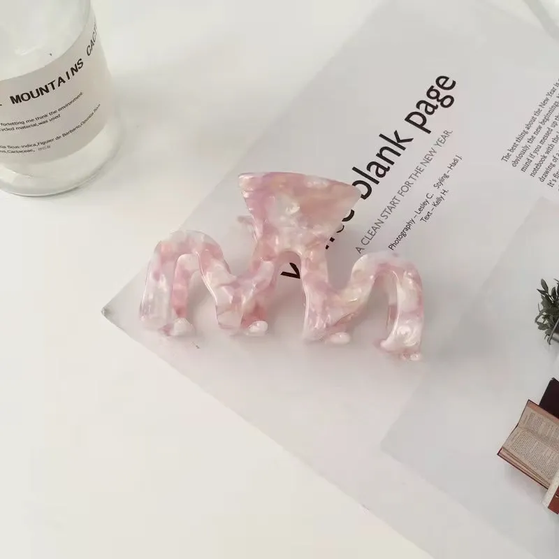 Hannah Swirl Claw Clip sold by Morning Lavender product image thumbnail 4