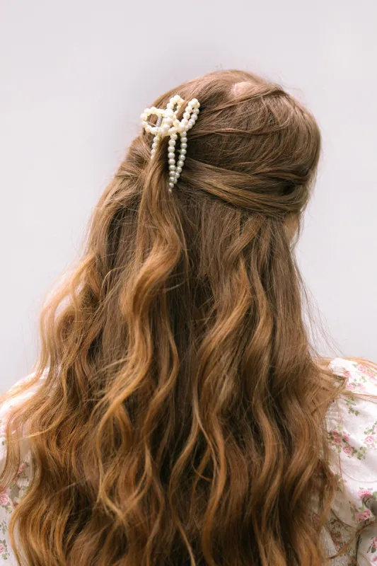 Cindy Pearl Bow Claw Clip sold by Morning Lavender