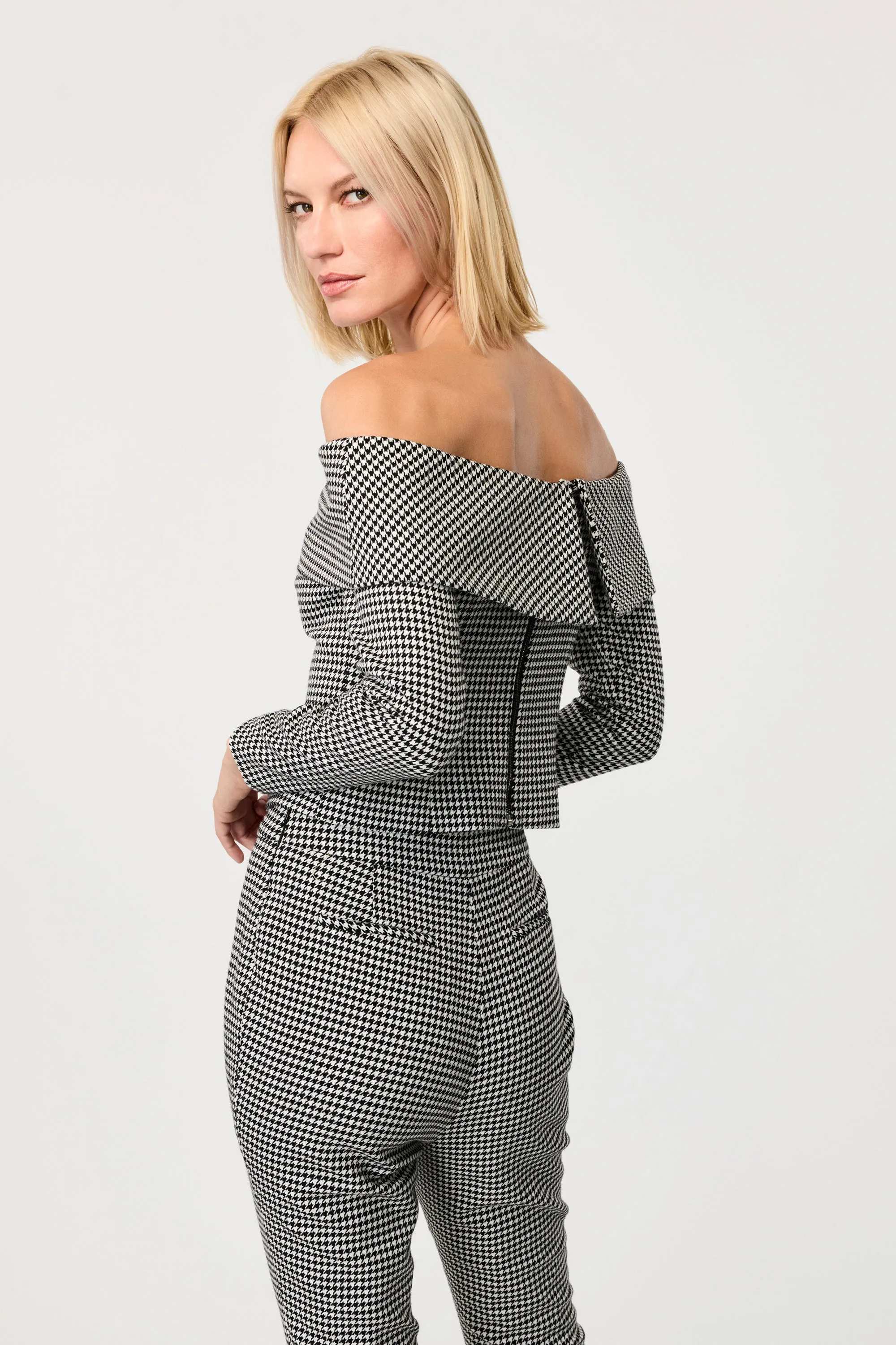 Stila Off The Shoulder Long Sleeve Houndstooth Top sold by Toccin product image thumbnail 3