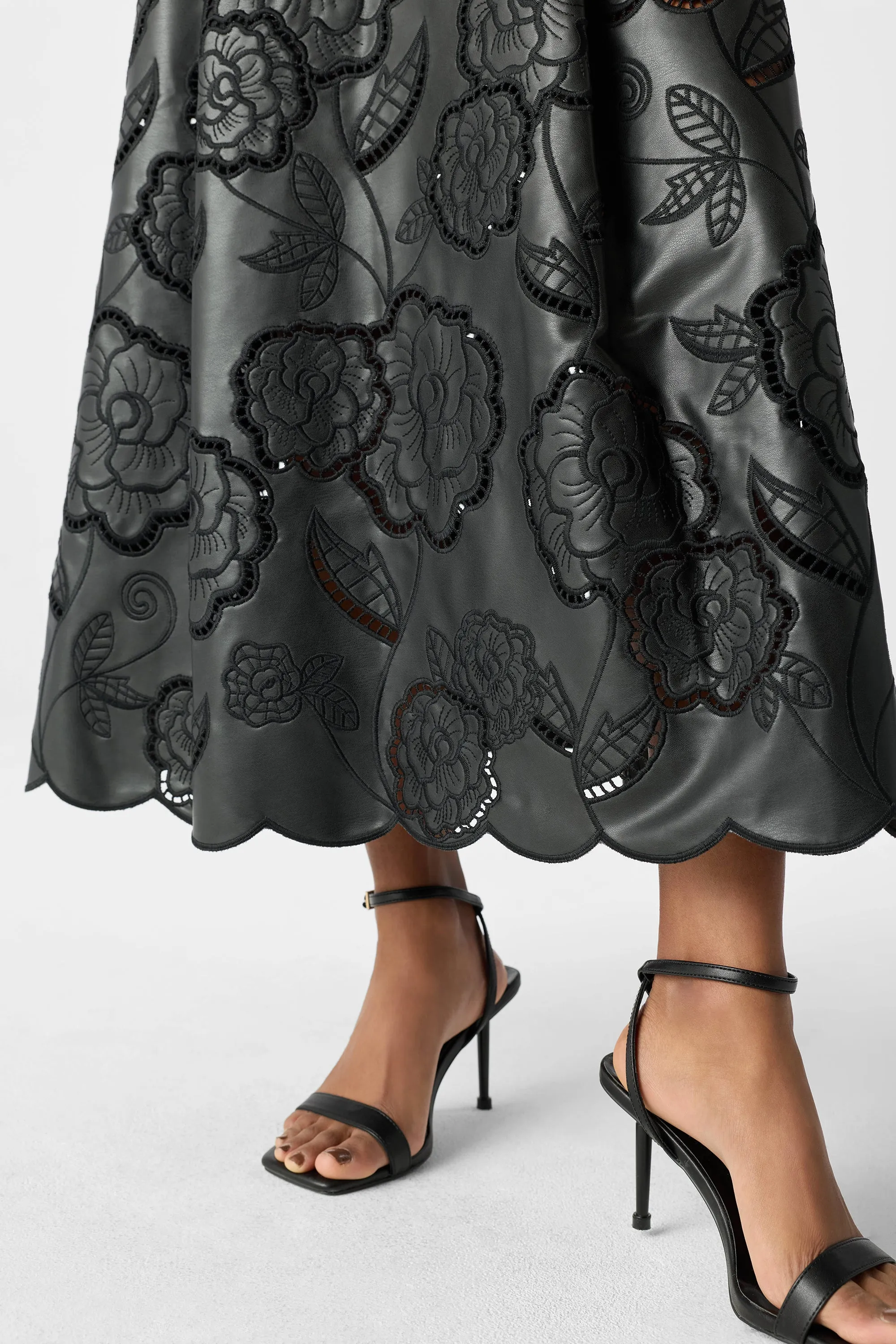 STACY LACE SKIRT sold by Toccin product image thumbnail 3