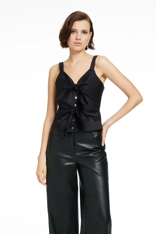 DANA DOUBLE TIE FRONT TOP sold by Toccin