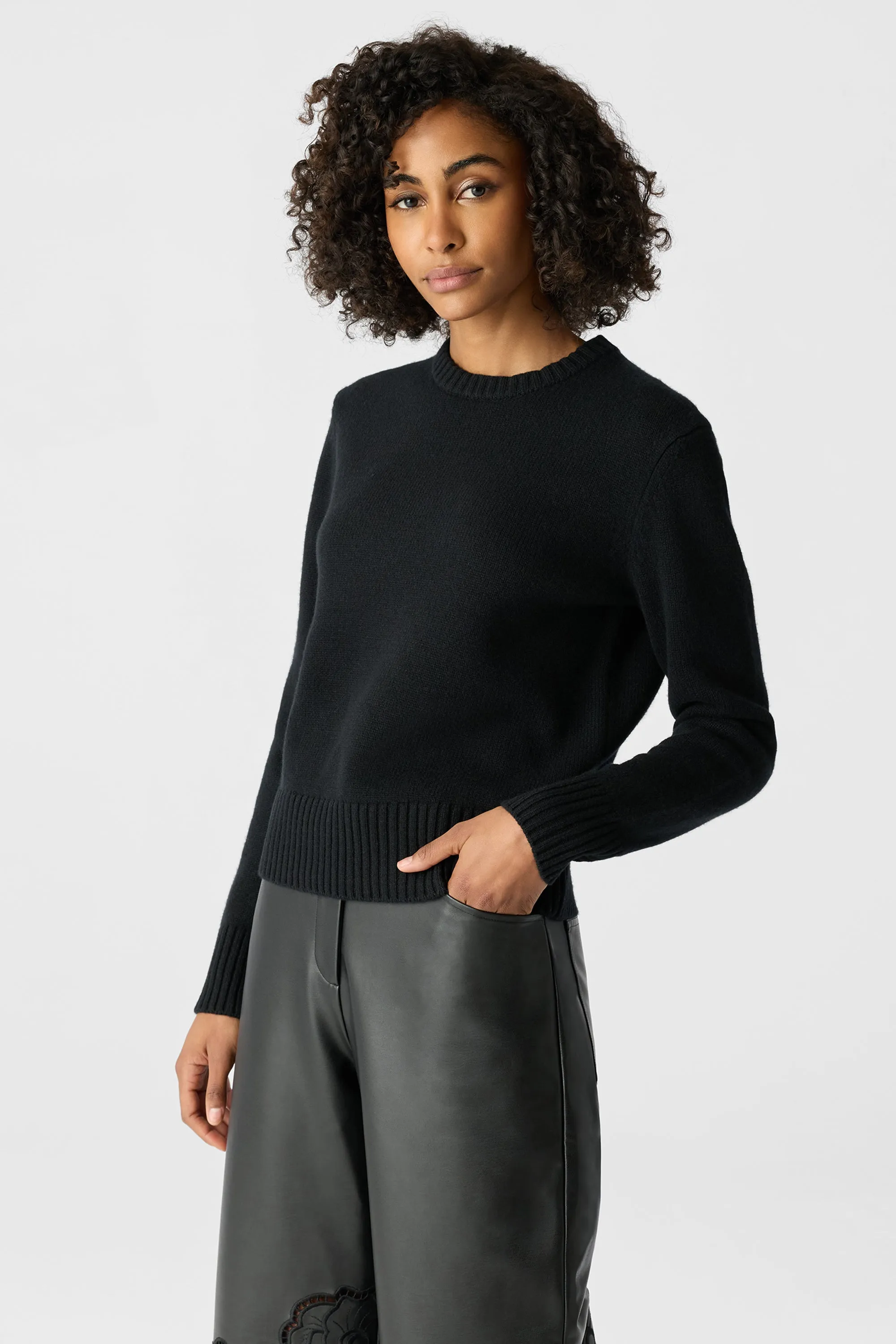 JENNY CLASSIC CREWNECK SWEATER sold by Toccin product image thumbnail 2