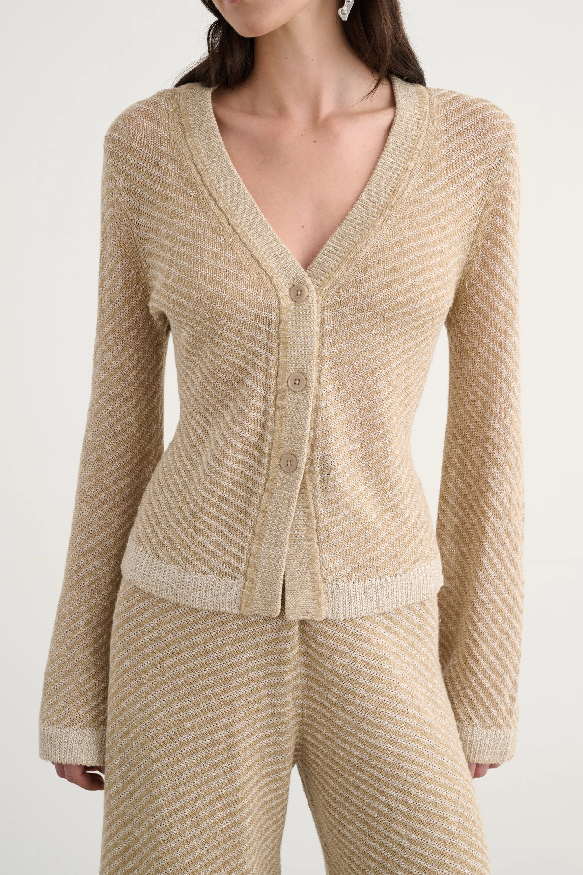 BOBBY V-NECK CARDIGAN sold by Toccin product image thumbnail 4